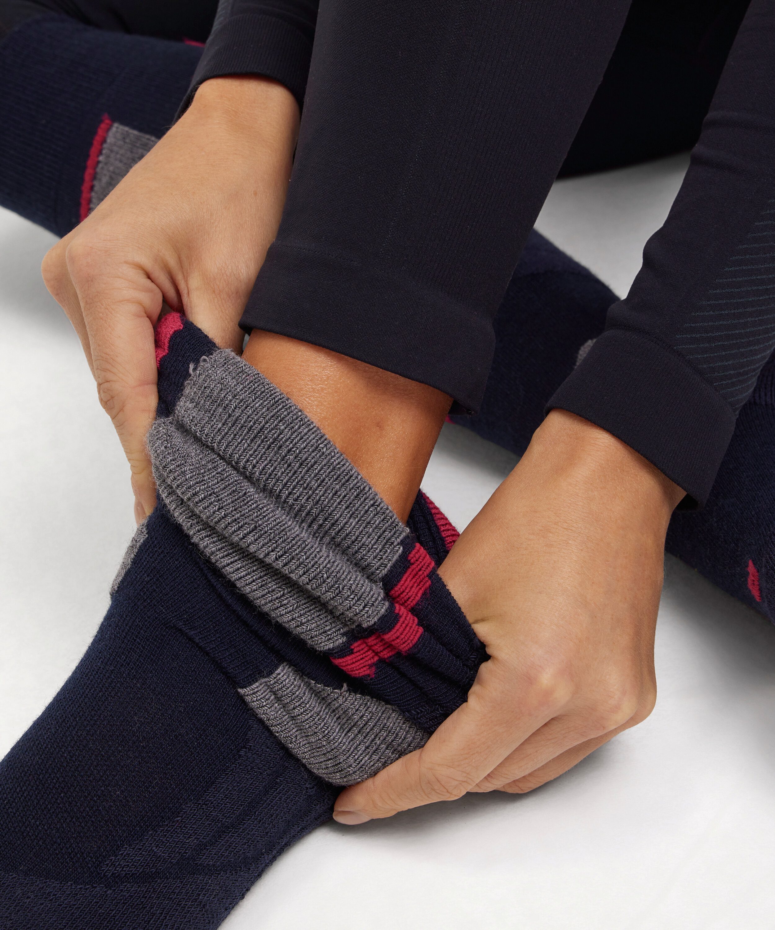 FALKE Thermounterhose FALKE Tights Warm (1-St., 1) thermoregulierend für warme bis kalte Temperaturen