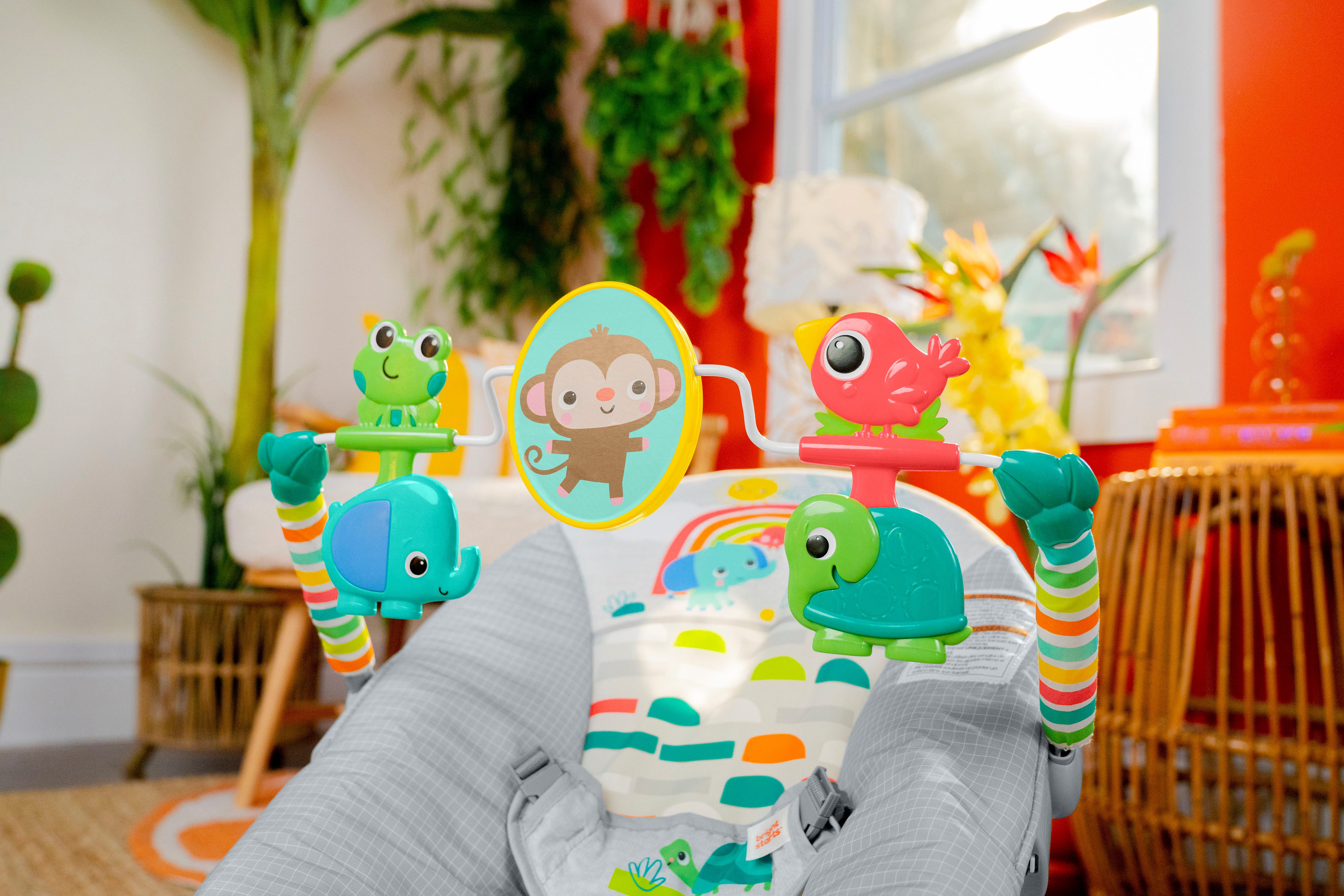 Bright Starts Baby Bouncer Playful Paradise™ Vibrating Bouncer with Sound Effect