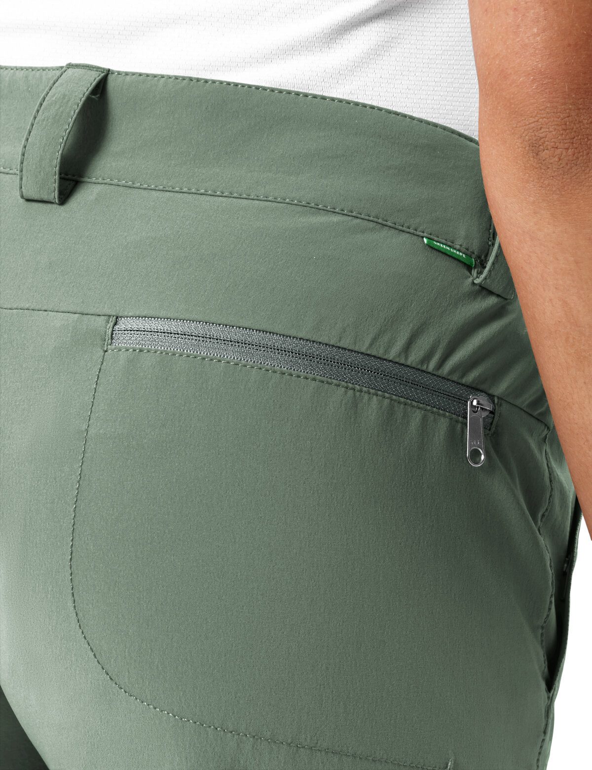 VAUDE Trekkingshorts WOMEN'S FARLEY STRETCH SHORTS II kurze Hose für Outdoor-Aktivitäten, schnelltrocknend