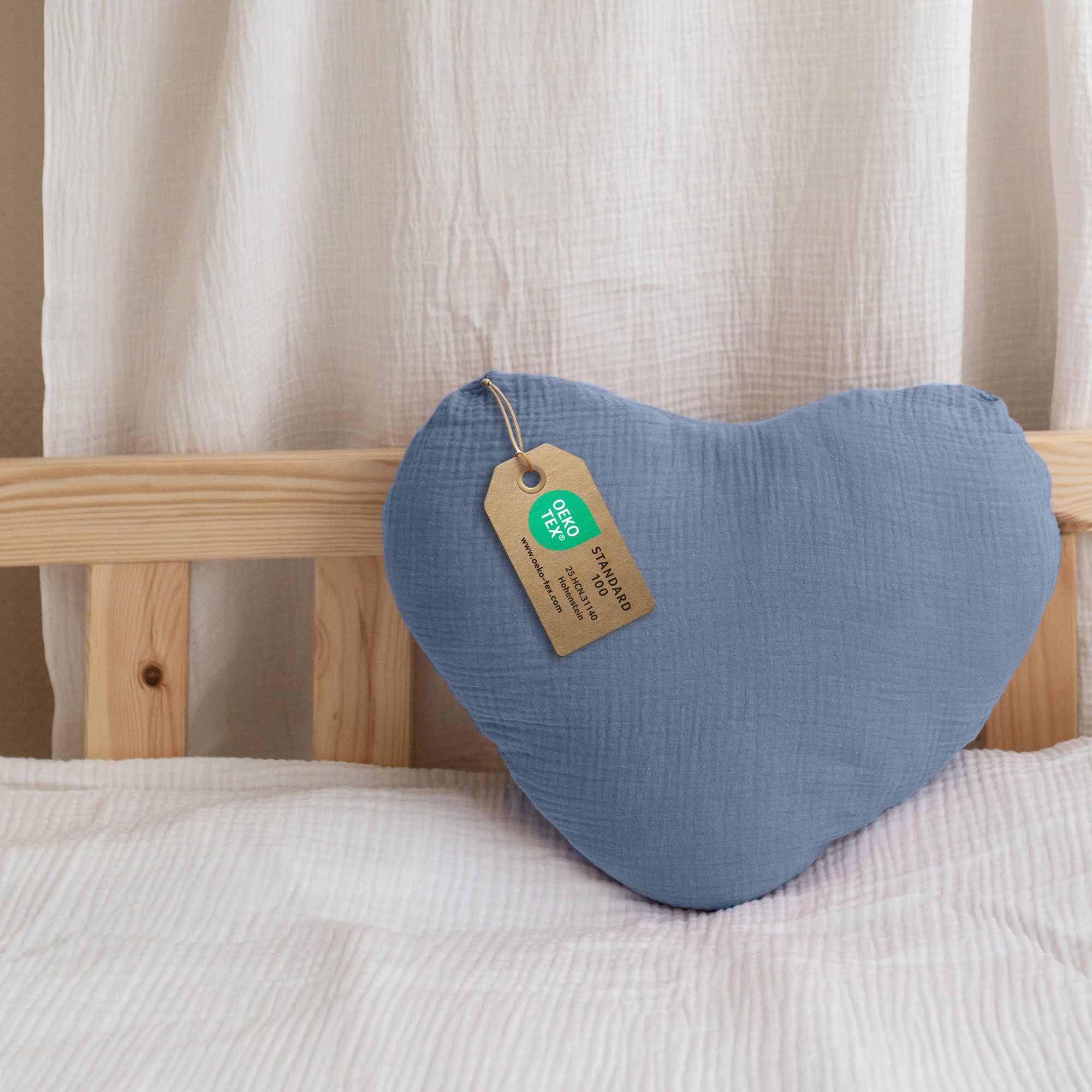 lilimaus Dekokissen Kuschelkissen Herz & Stern aus Musselin fürs Kinderzimmer, Kuschelkissen mit oder ohne Flatter - passend zu unserer Bettwäsche