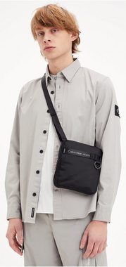 Calvin Klein Jeans Mini Bag URBAN EXPLORER REPORTER18, kleine Umhängetasche Herren Schultertasche Recycelte Materialien