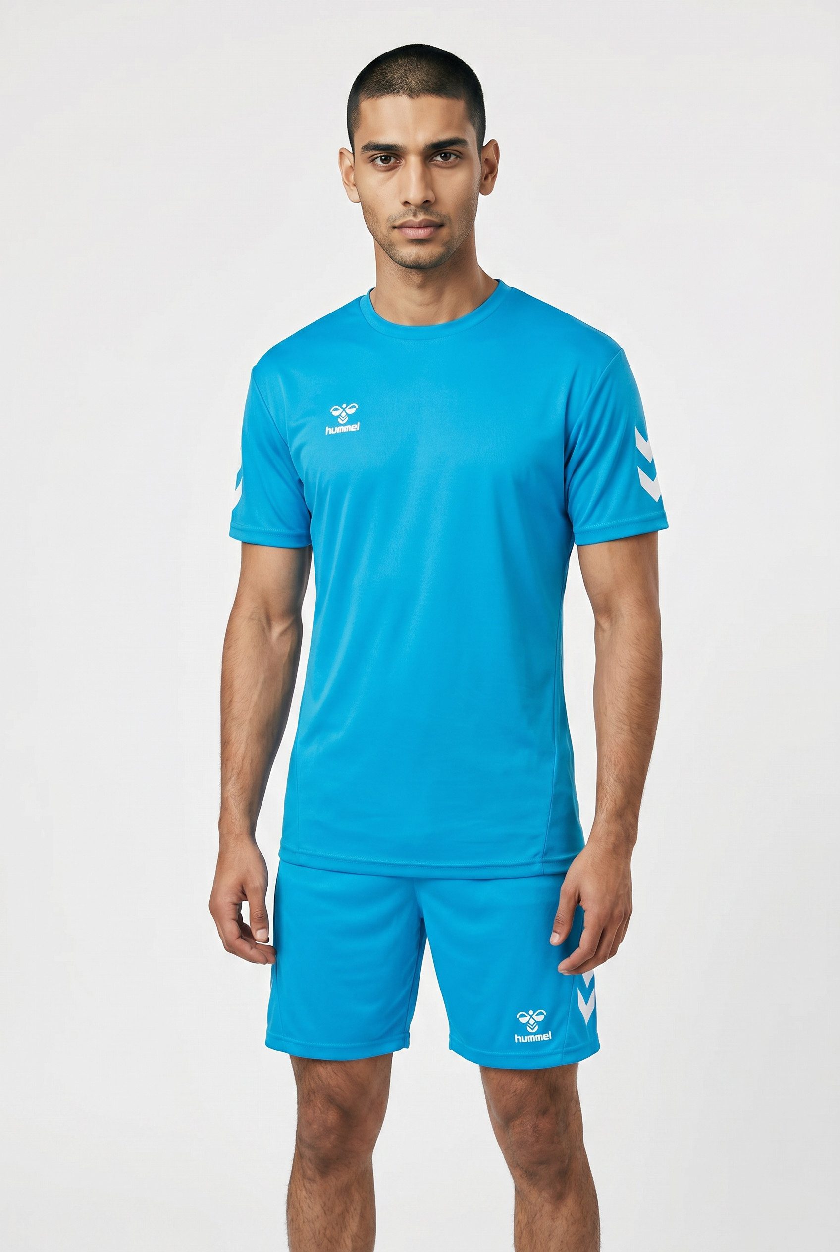 hummel Sportanzug HMLLOGO SET (Spar-Set, 2-tlg), 2-teiliges Set aus Shorts und T-Shirt, mit elastischem Bund