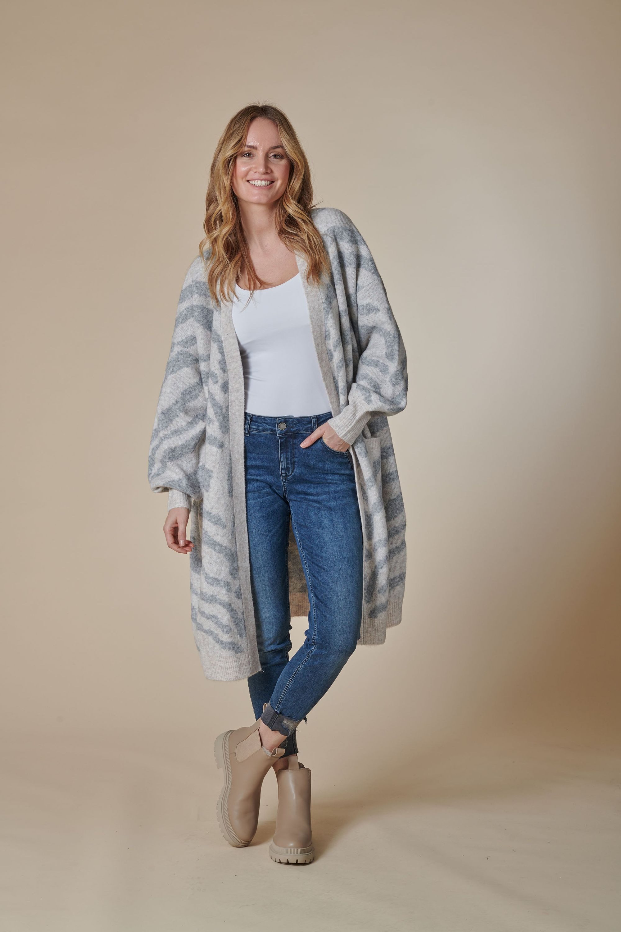 Zhrill Strickjacke ZHNAYA ZEBRA (0-tlg) günstig online kaufen