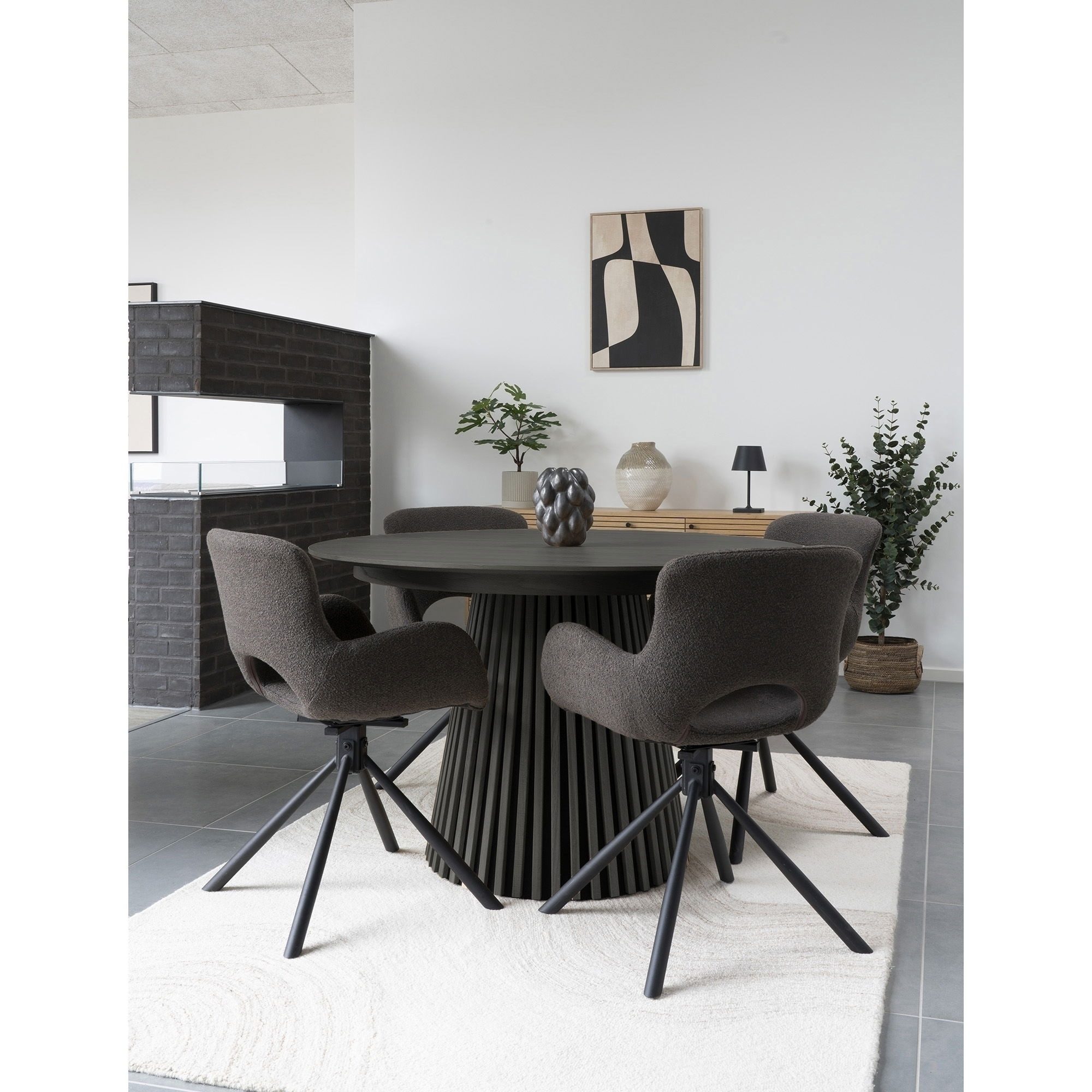 freiraum Säulen-Esstisch Osaka, in Schwarz, Eichenfurnier, MDF - 75x140cm (HxD)