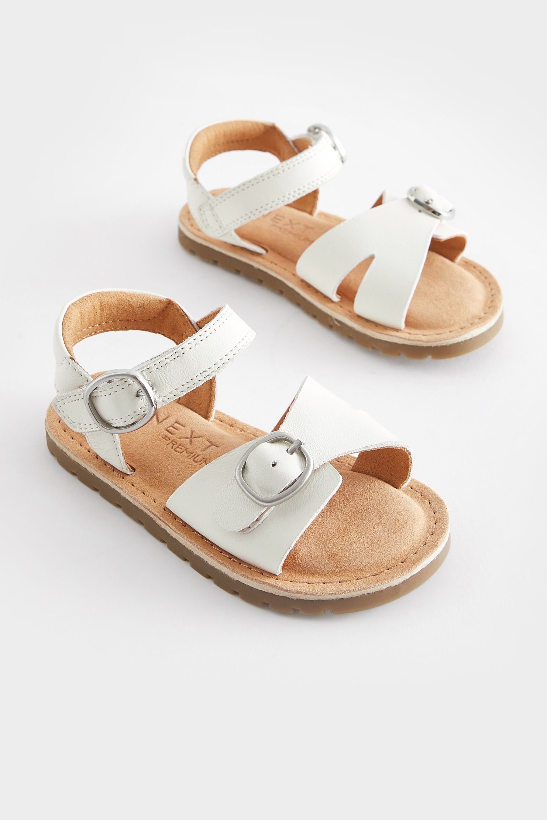 Next Ledersandale mit Schnalle Sandale (1-tlg) günstig online kaufen