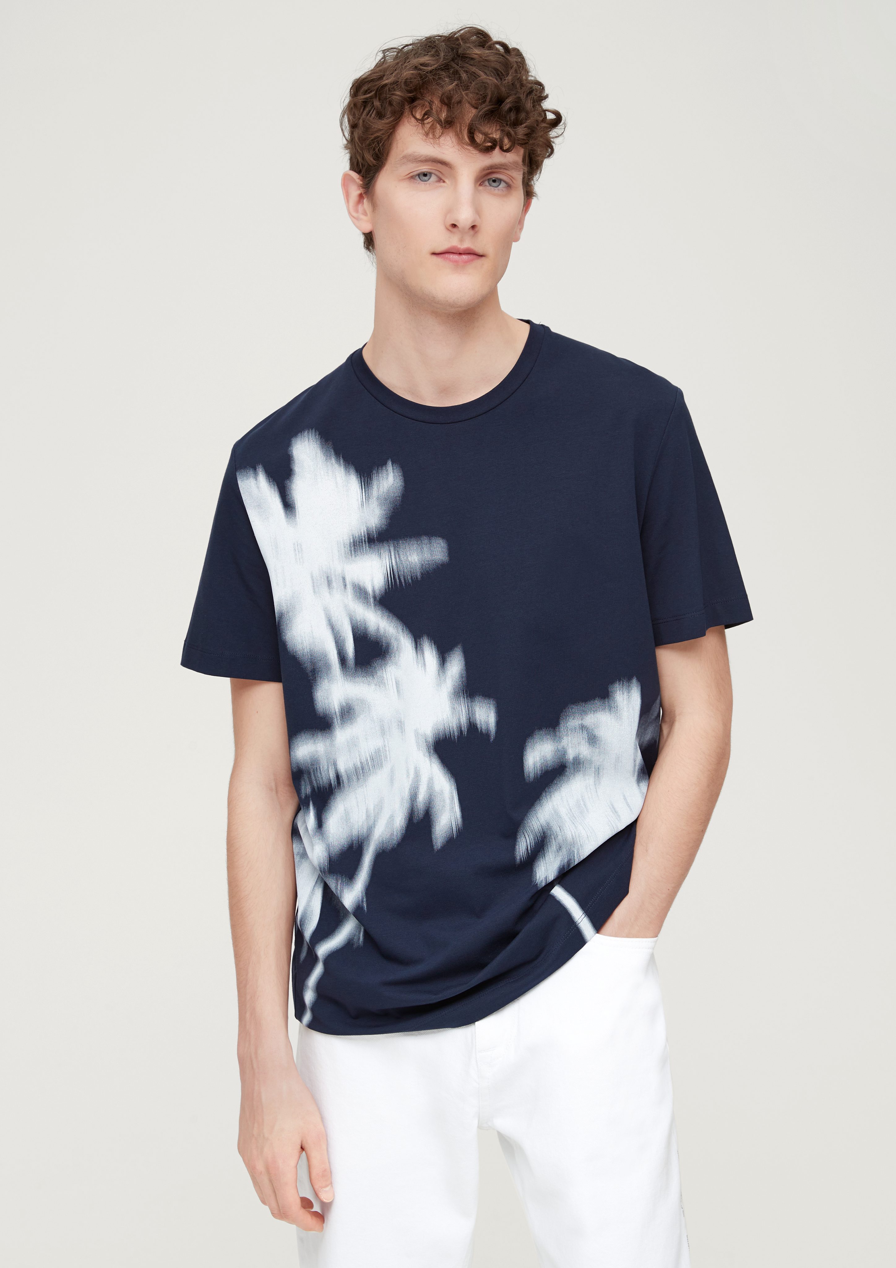 s.Oliver Kurzarmshirt T-Shirt mit Grafikprint Artwork navy