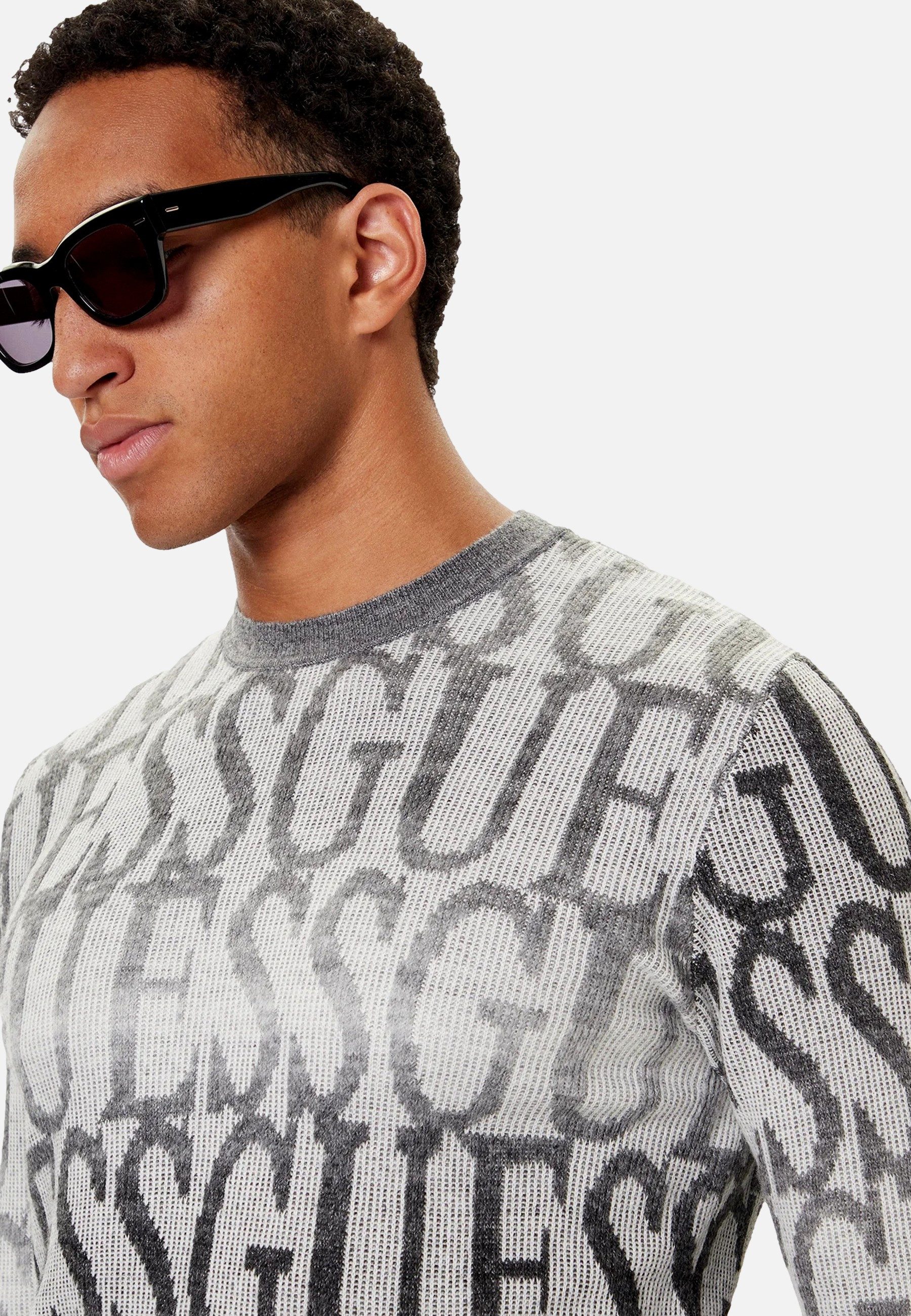 Guess Strickpullover Pullover Strickpullover R-Neck (1-tlg)