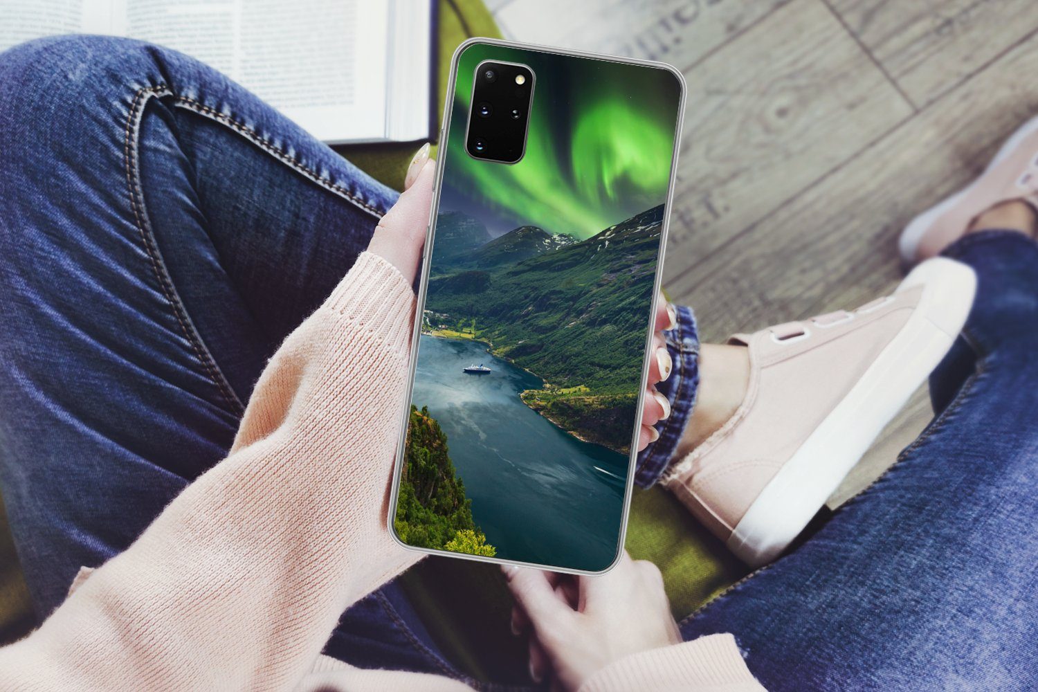 MuchoWow Handyhülle für Samsung Galaxy S20 Plus Nordlichter - Berg - Boot - Norwegen, Phone Case, Silikon, Schutzhülle Dünn