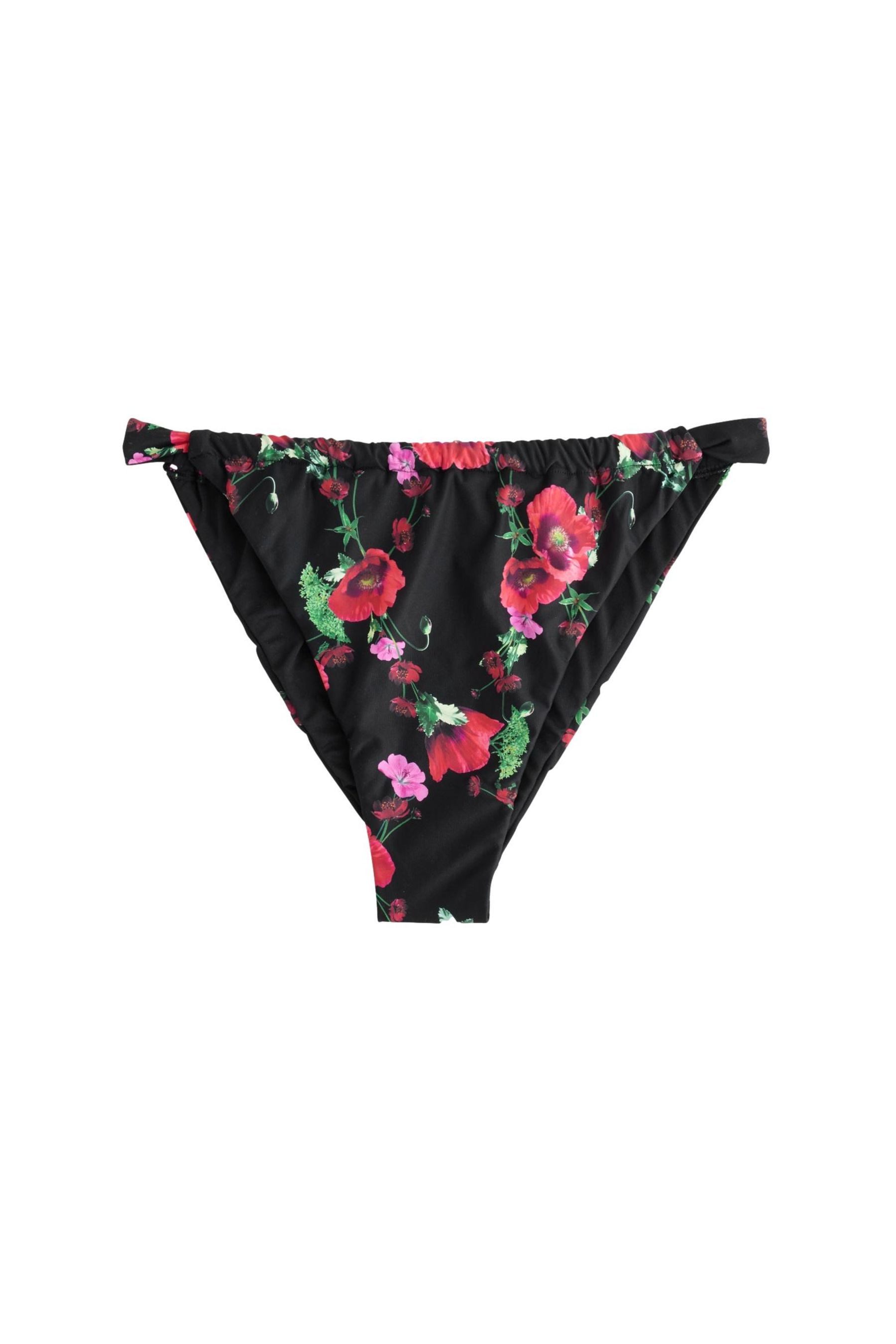 B by Ted Baker Bikini-Hose B by Ted Baker Bikinihose Tanga mit Blumenmuster (1-St)