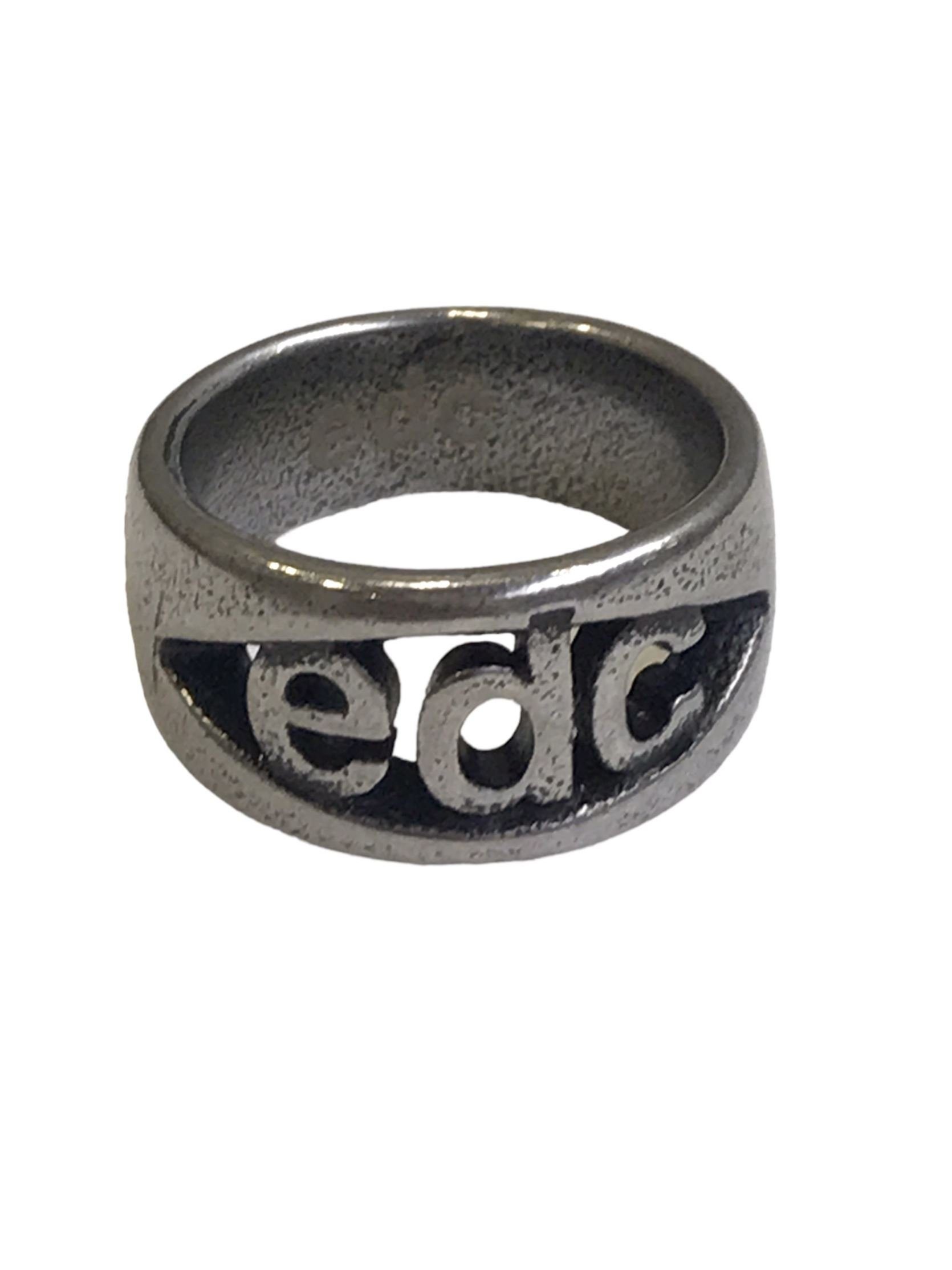edc by Esprit Fingerring ECRG-10002.A.18, Ausgefräster Ringkopf mit edc-logo