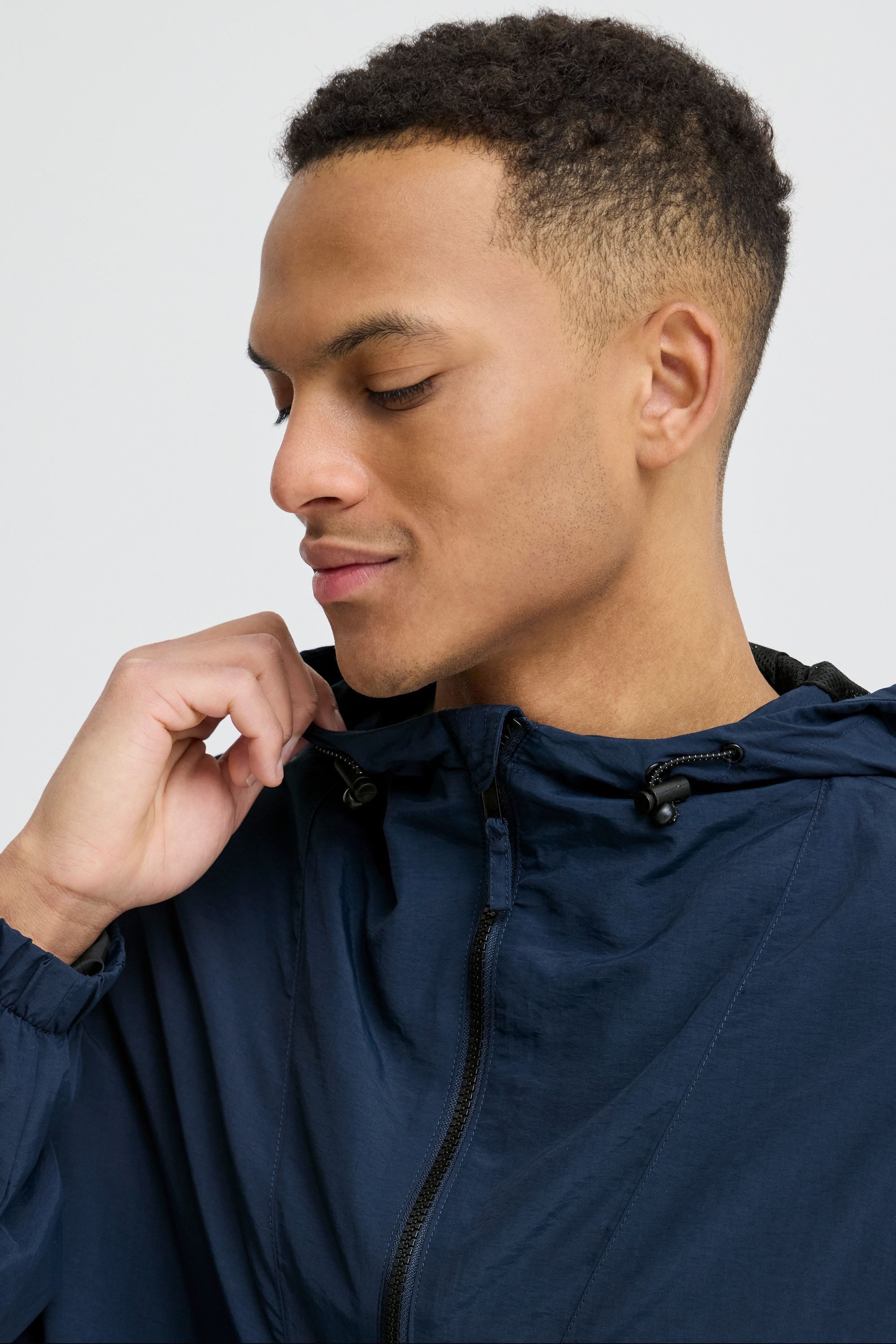 Blend Outdoorjacke BHELIOT Stilvolle Übergangsjacke mit Taschen