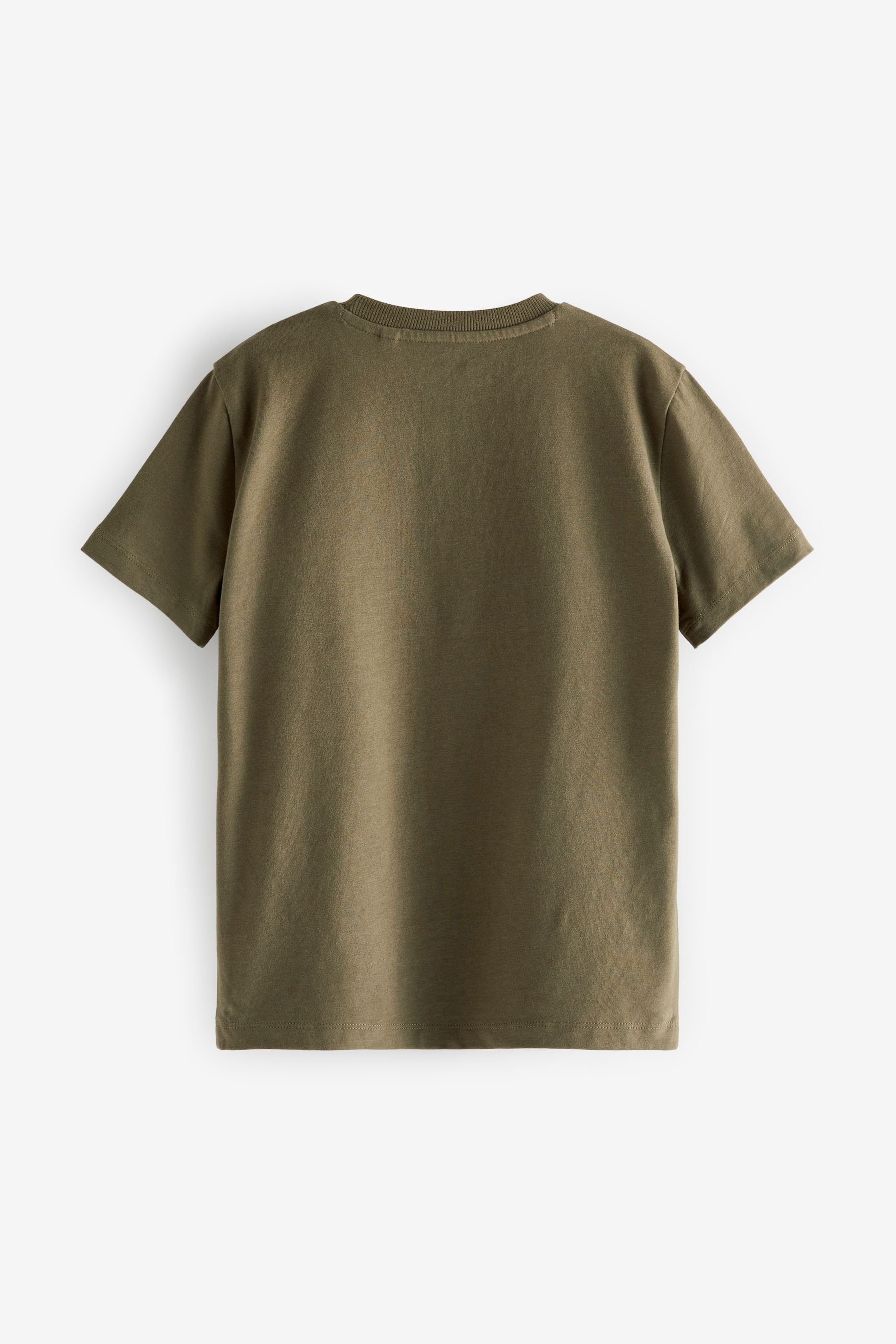 Kurzarm-T-Shirts (4-tlg) Green/Tan Brown Next mit T-Shirt 4er-Pack Hirsch-Stickerei Grey/Black/Khaki