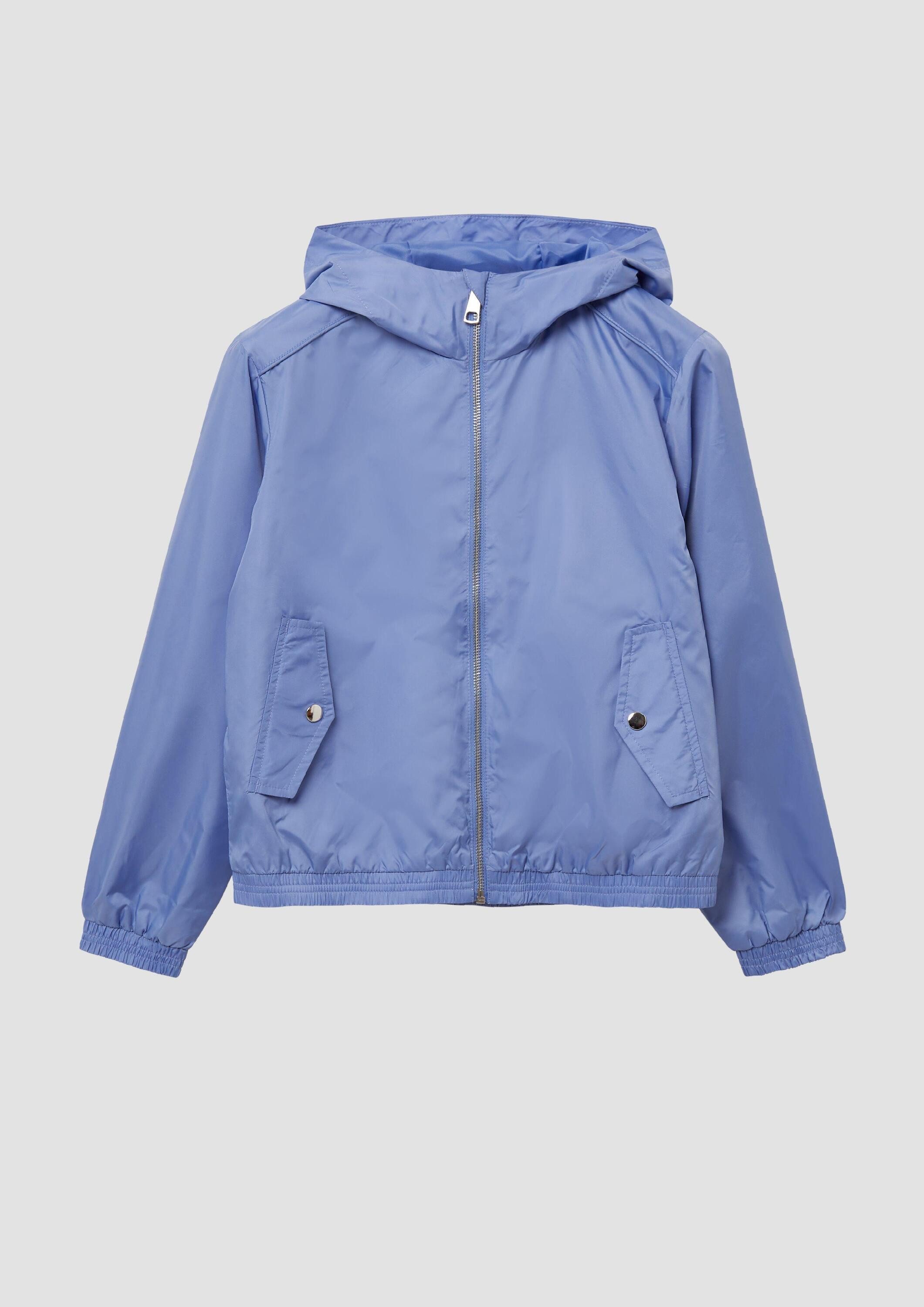 s.Oliver Funktionsjacke Outdoor-Jacke Leichte Jacke mit Kapuze und dekorativen Nähten