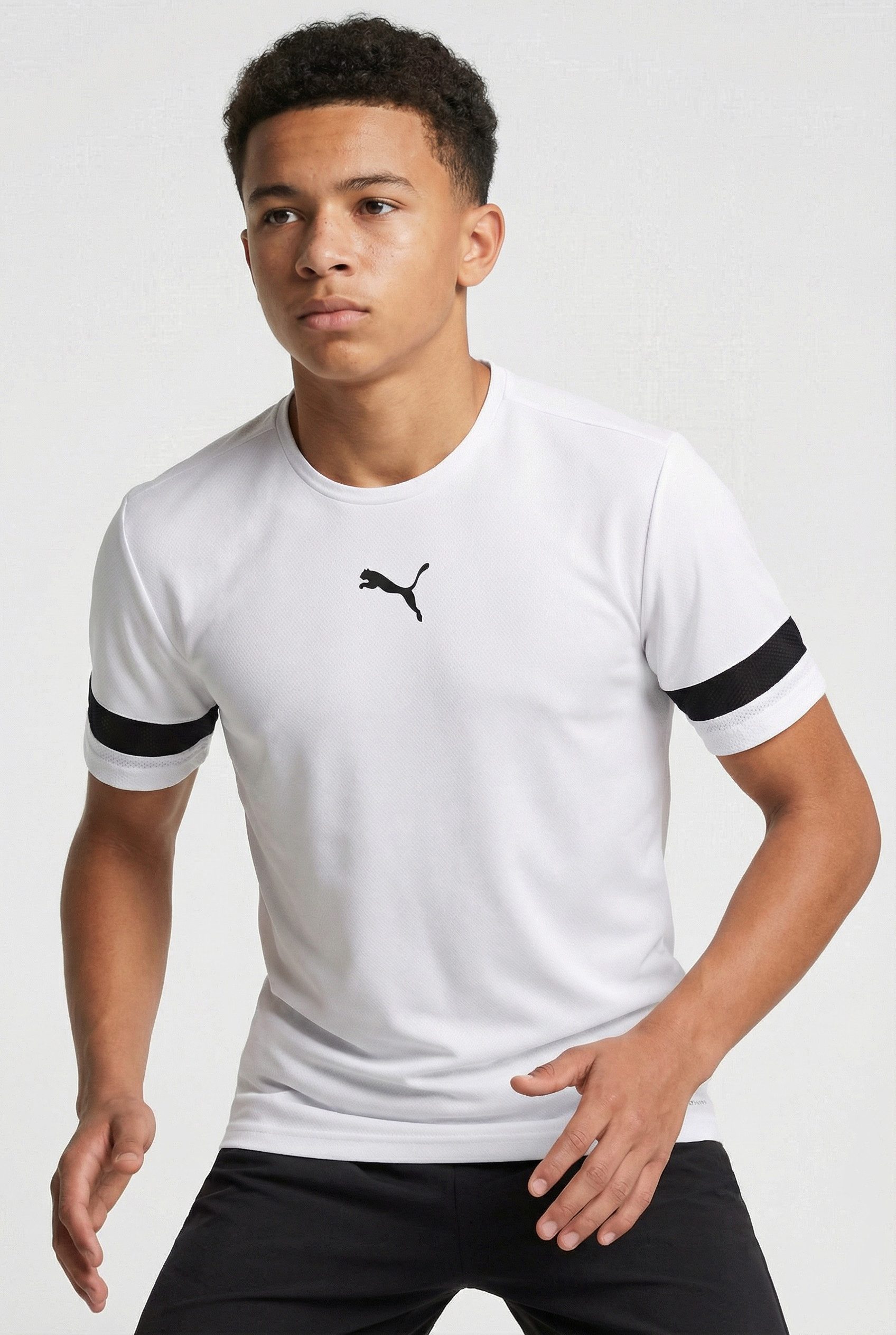 PUMA Trainingstop TEAMRISE JERSEY JR Slim Fit Passform, mit Rundhalsausschnitt, bunte Kontrasteinsätze
