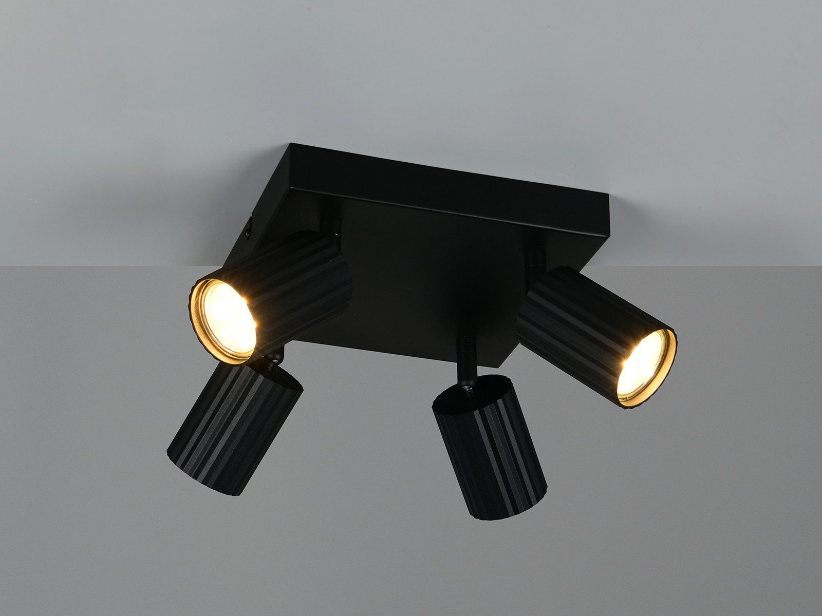 TRIO Leuchten LED Deckenstrahler, Dimmfunktion, LED wechselbar, Warmweiß, Innen Strahler mit 4 schwenkbaren Spots aus Metall, 20 x 20cm
