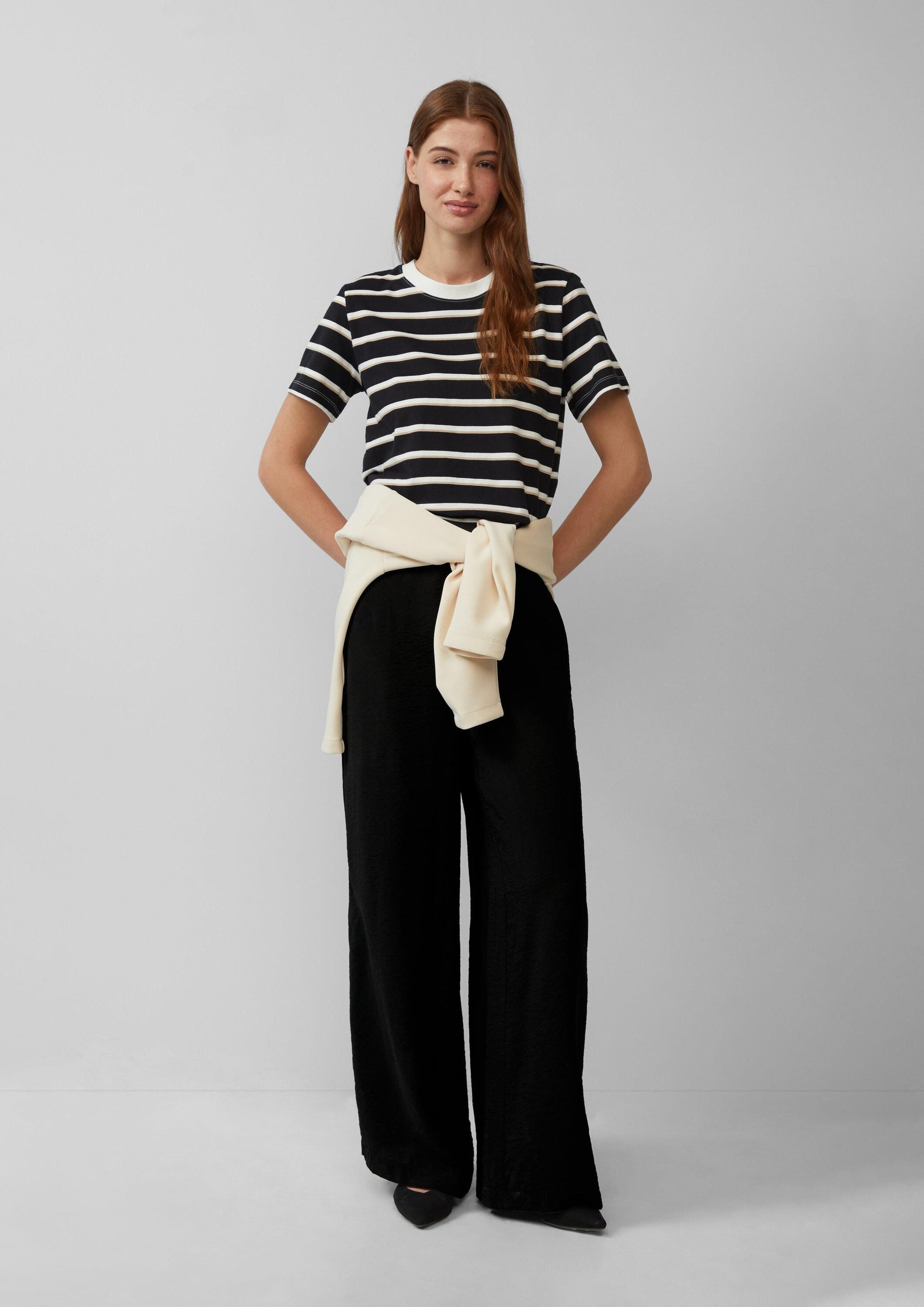 s.Oliver Chinos Hose Wide-Leg-Hose im Loose Fit mit Elastikbund