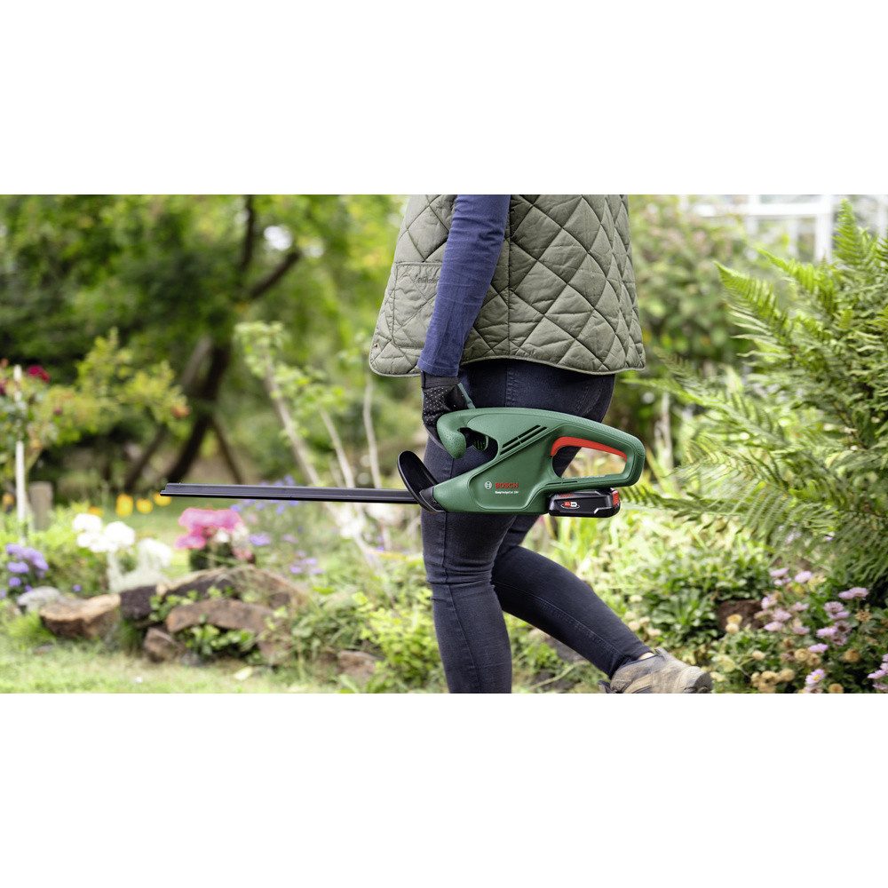 Bosch Home & Garden Heckenschere Bosch Home and Garden EasyHedgeCut 18V-44-11 Akku Akku-Heckenschere o