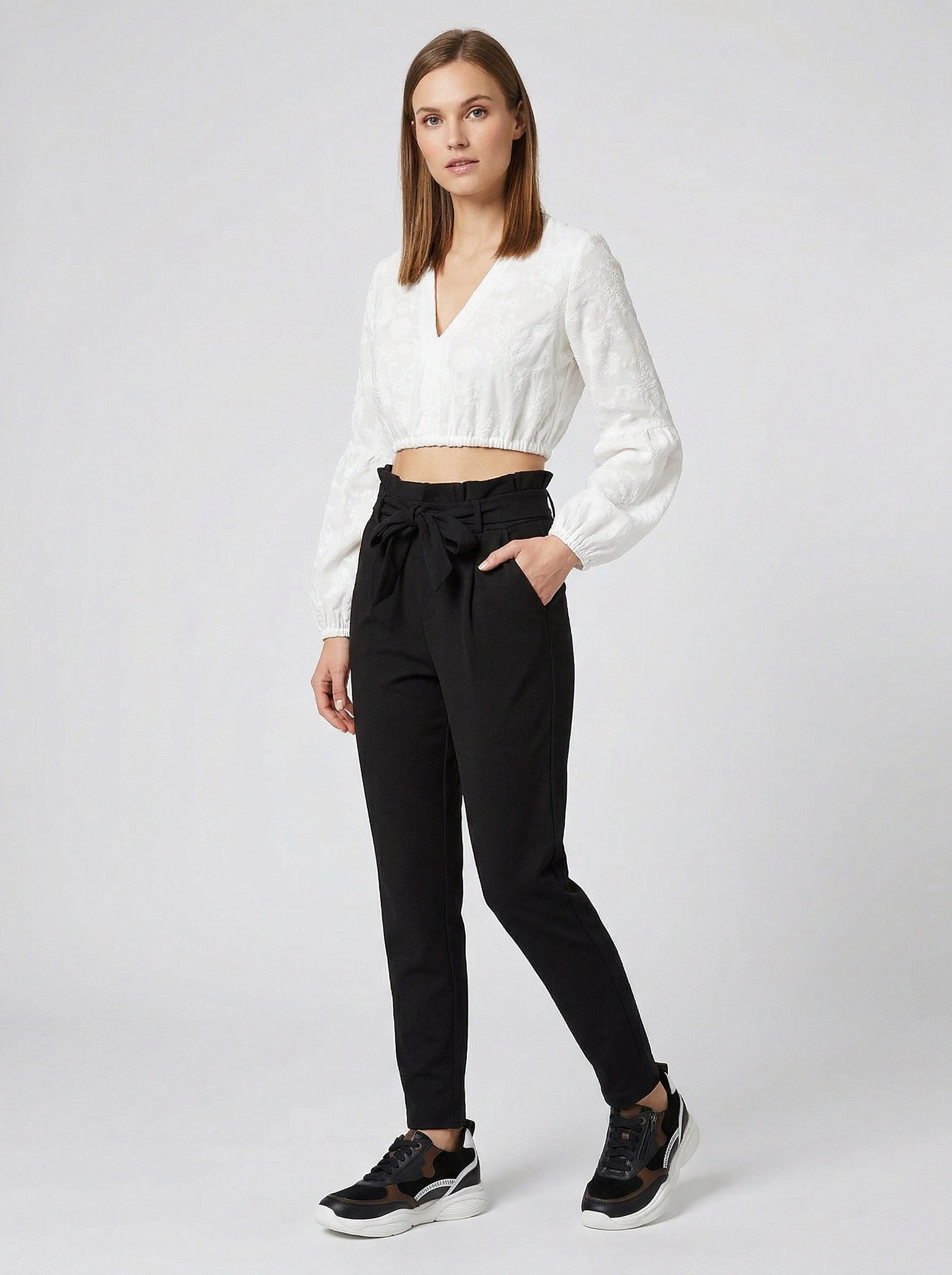 Zum Outfit 5
