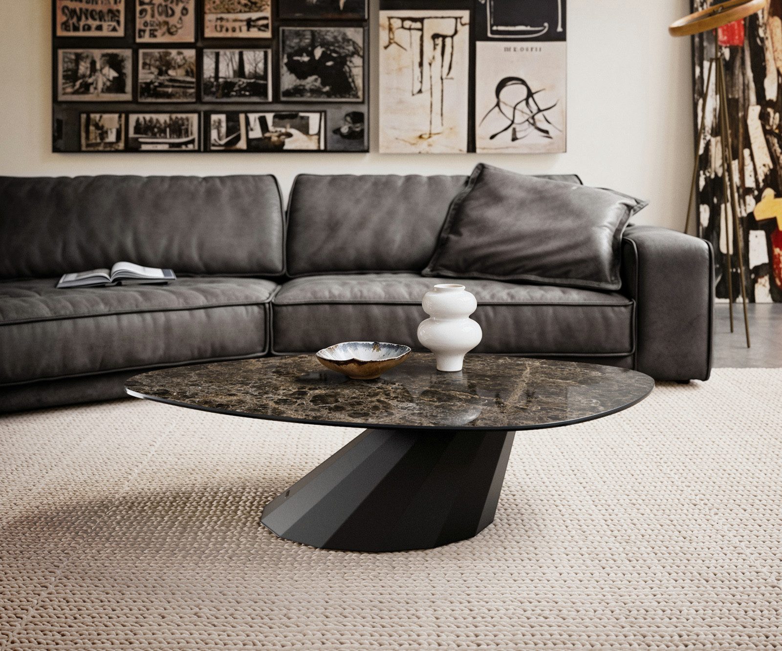 DELIFE Couchtisch Edge, Organisch 140x76 cm Keramik Emperador Extra Lucidato Dunkelbraun Parab