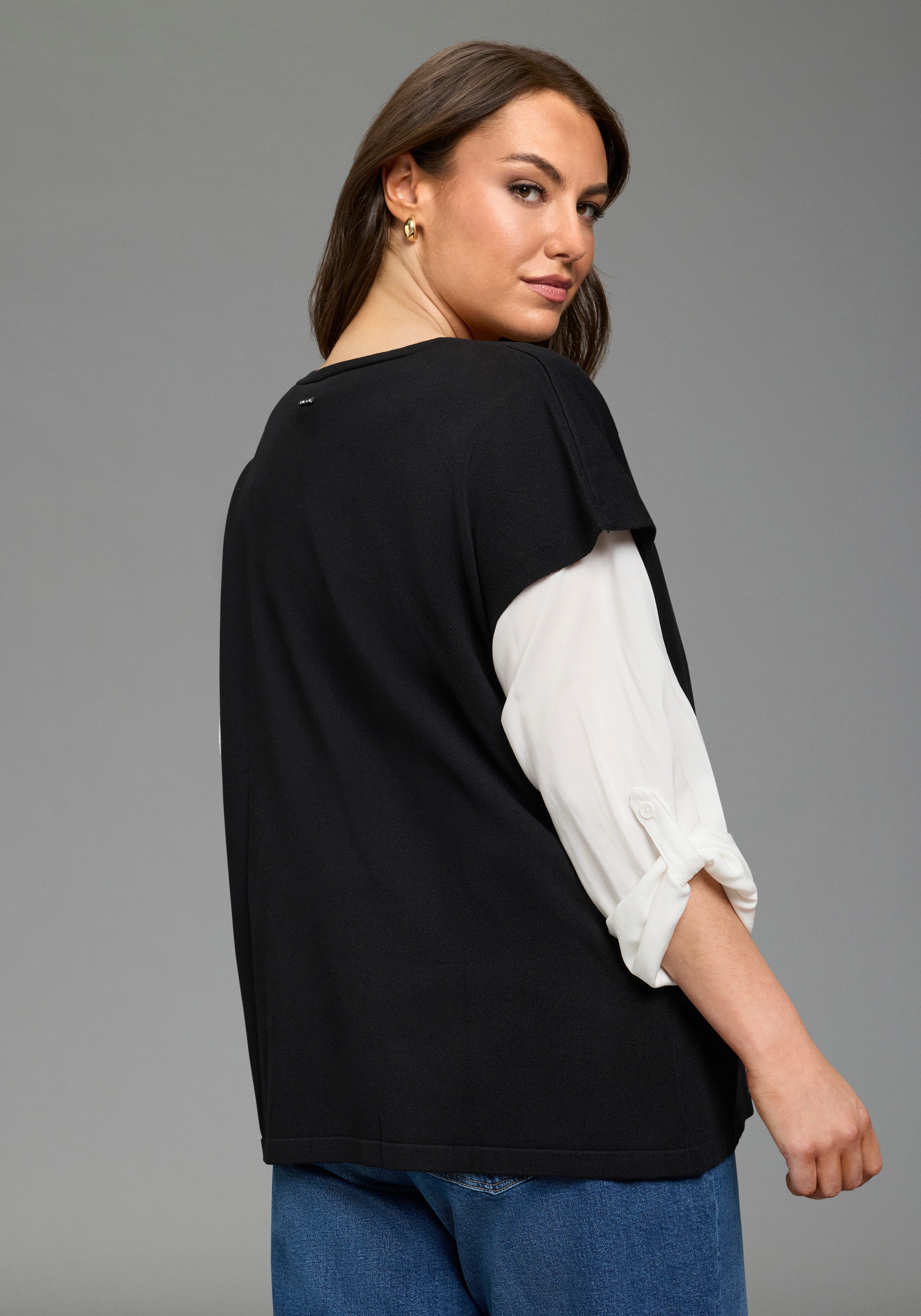 Laura Scott CURVE Strickjacke mit lässigem, figurschmeichelndem Schnitt. € 44,99, (€ 44,99 pro 1 Stk).