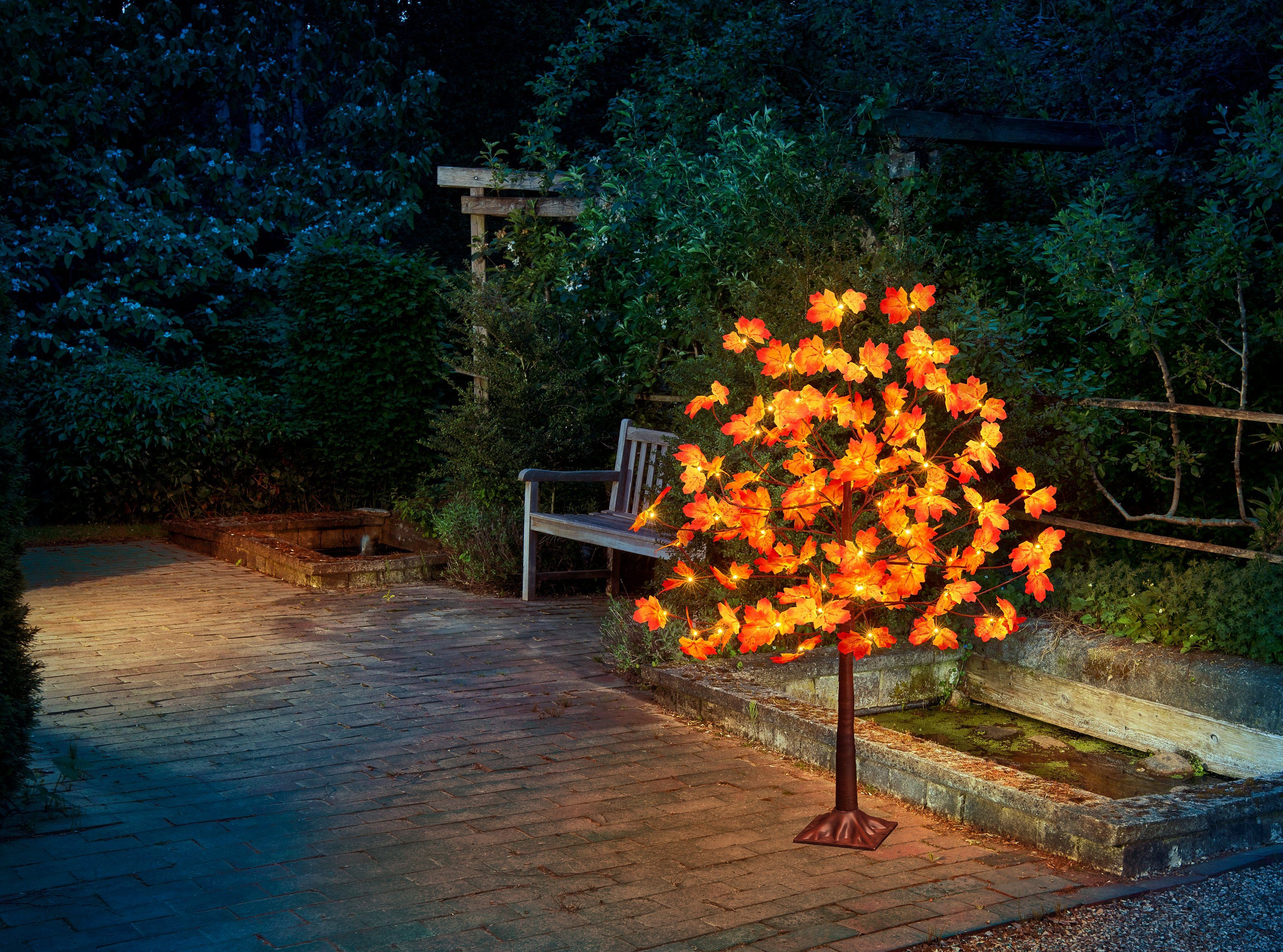 Beleuchteter BONETTI Baum LED Warmweiß, Deko-Herbstbaum mit fest Weihnachtsdeko, LED Ahornblättern integriert,