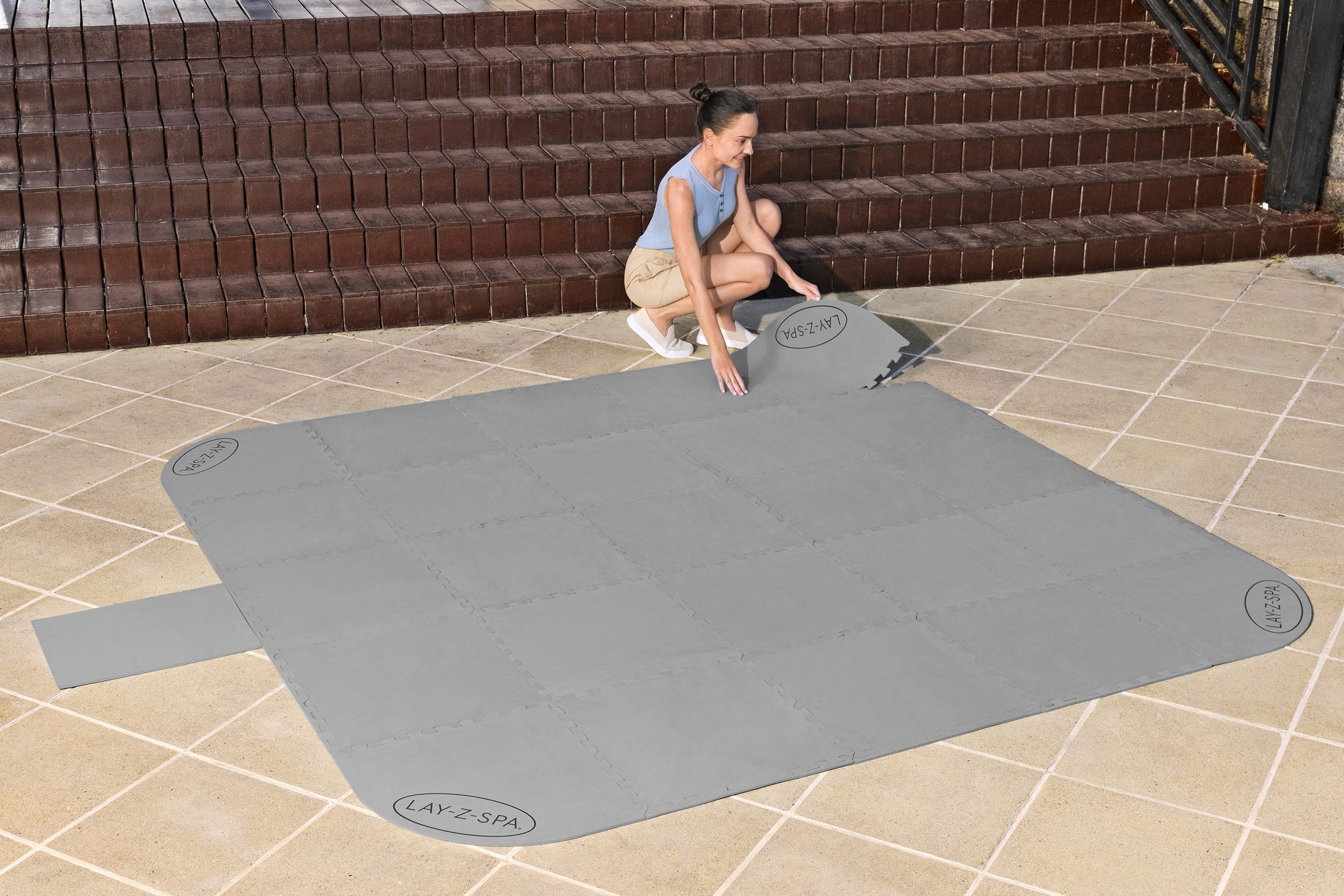 Bestway Pool-Bodenschutzfliese LAY-Z-SPA® Xtras, Set, Für alle LAY-Z-SPA® -Modelle geeignet, 196 x 196 cm