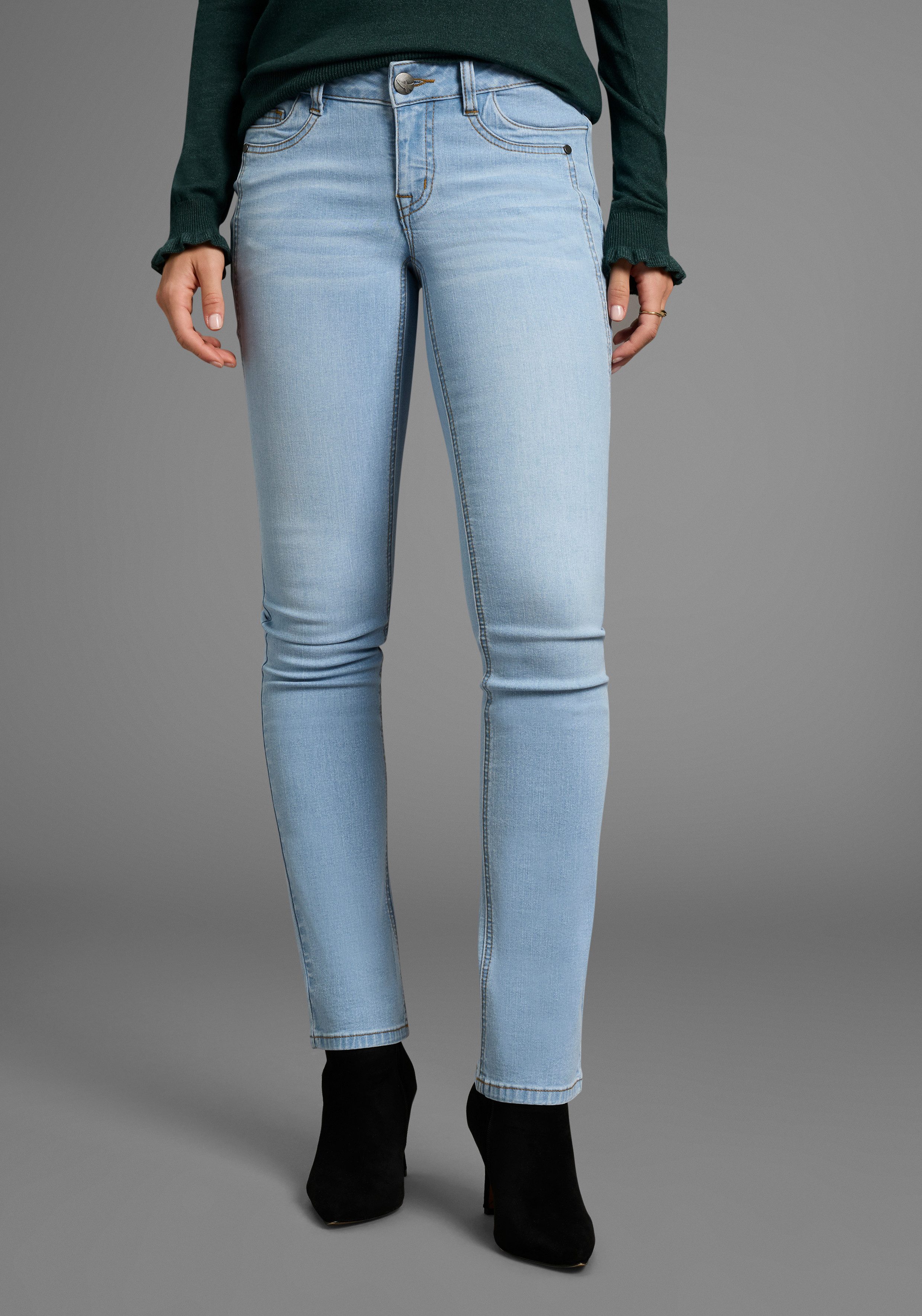 Arizona Comfort-fit-Jeans mit Keileinsätzen niedrige Leibhöhe