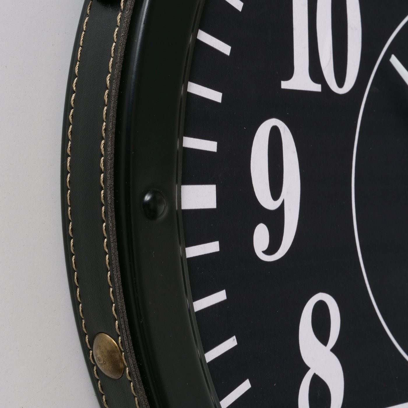 Holz/Metall Uhr B40cm, in Wanduhr aus schwarz/weiß BOLTZE "Odense"