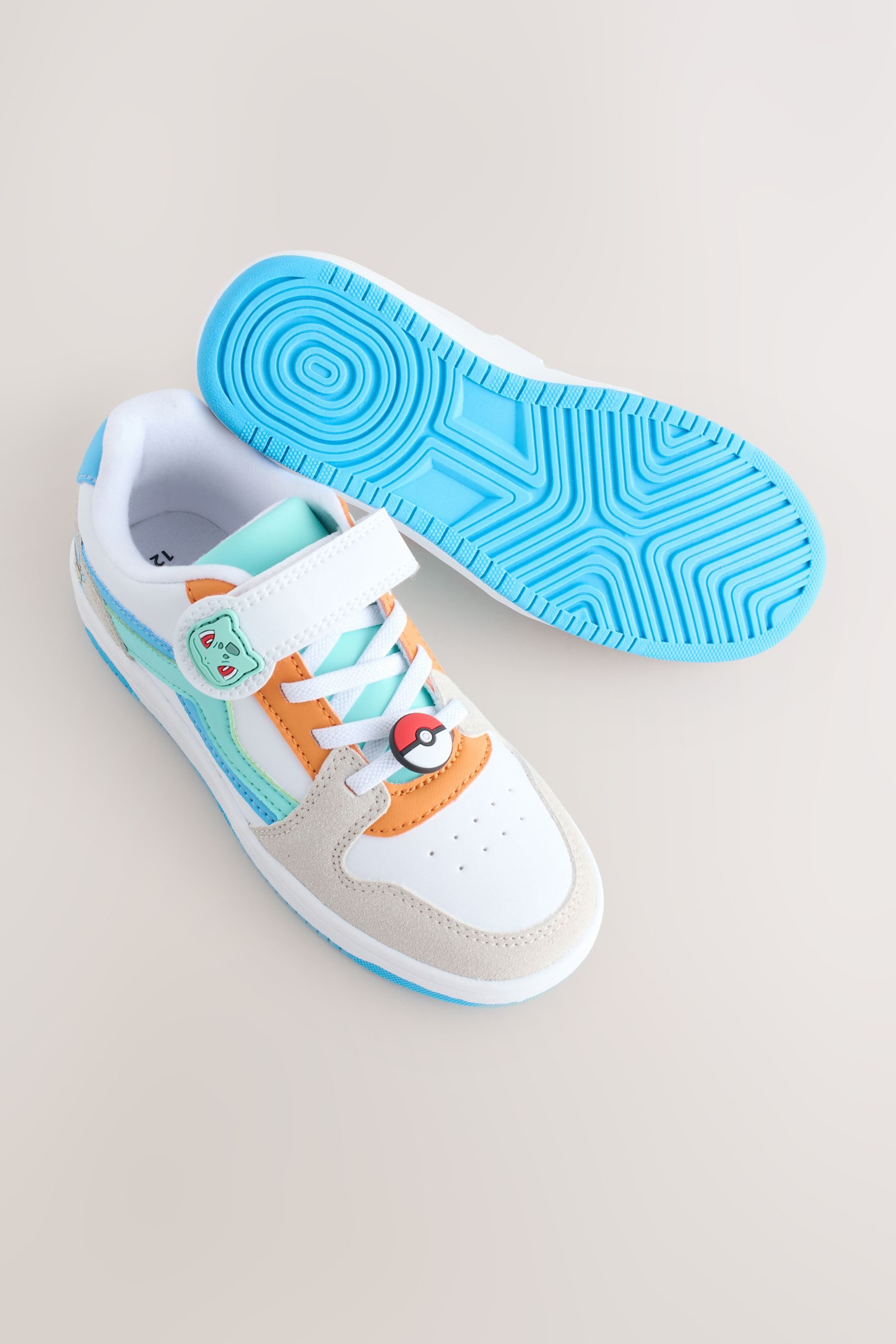 Next Pokemon Turnschuhe mit elastischen Schnürsenkeln Sneaker (1-tlg)