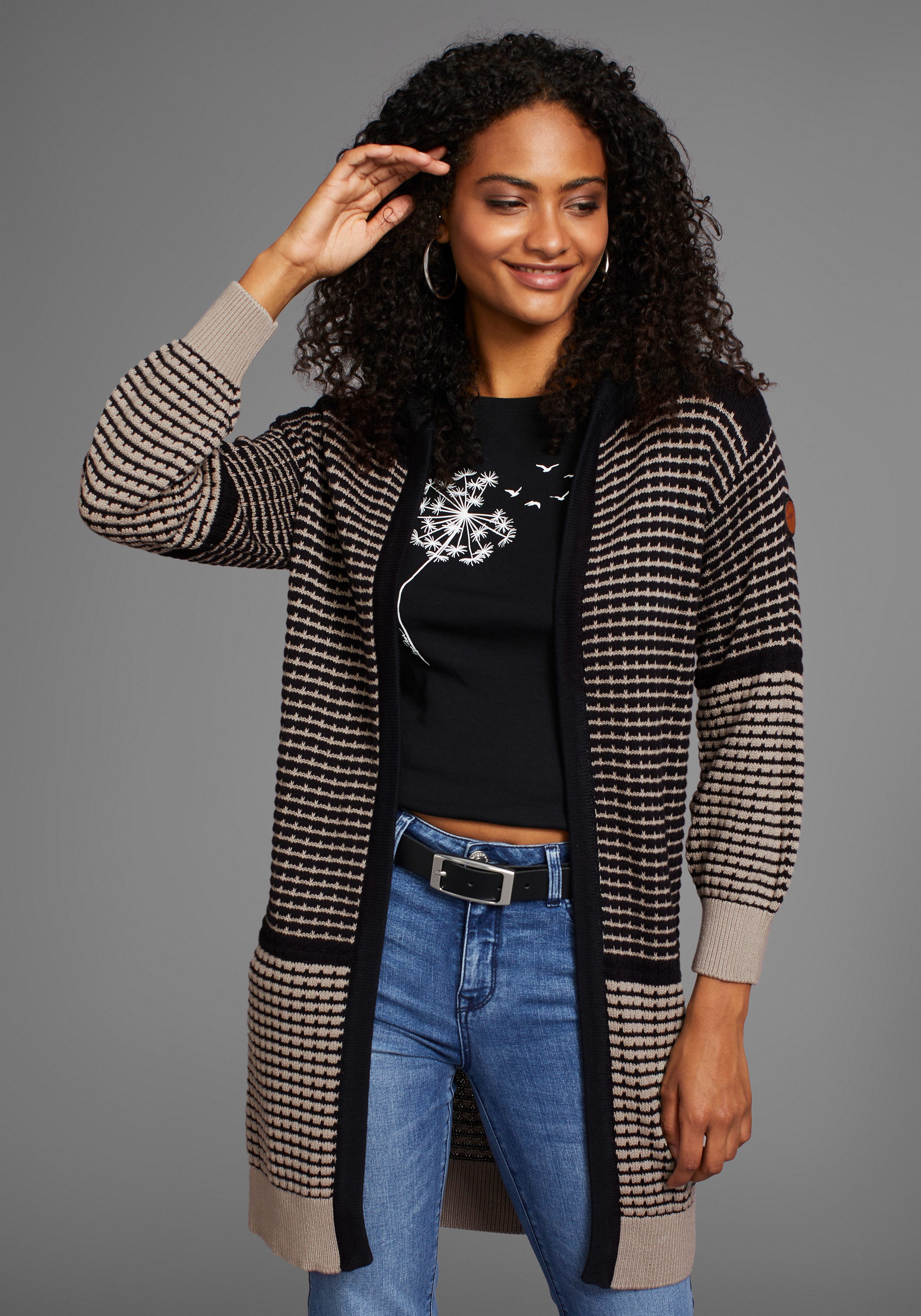 Kapuzenstrickjacke