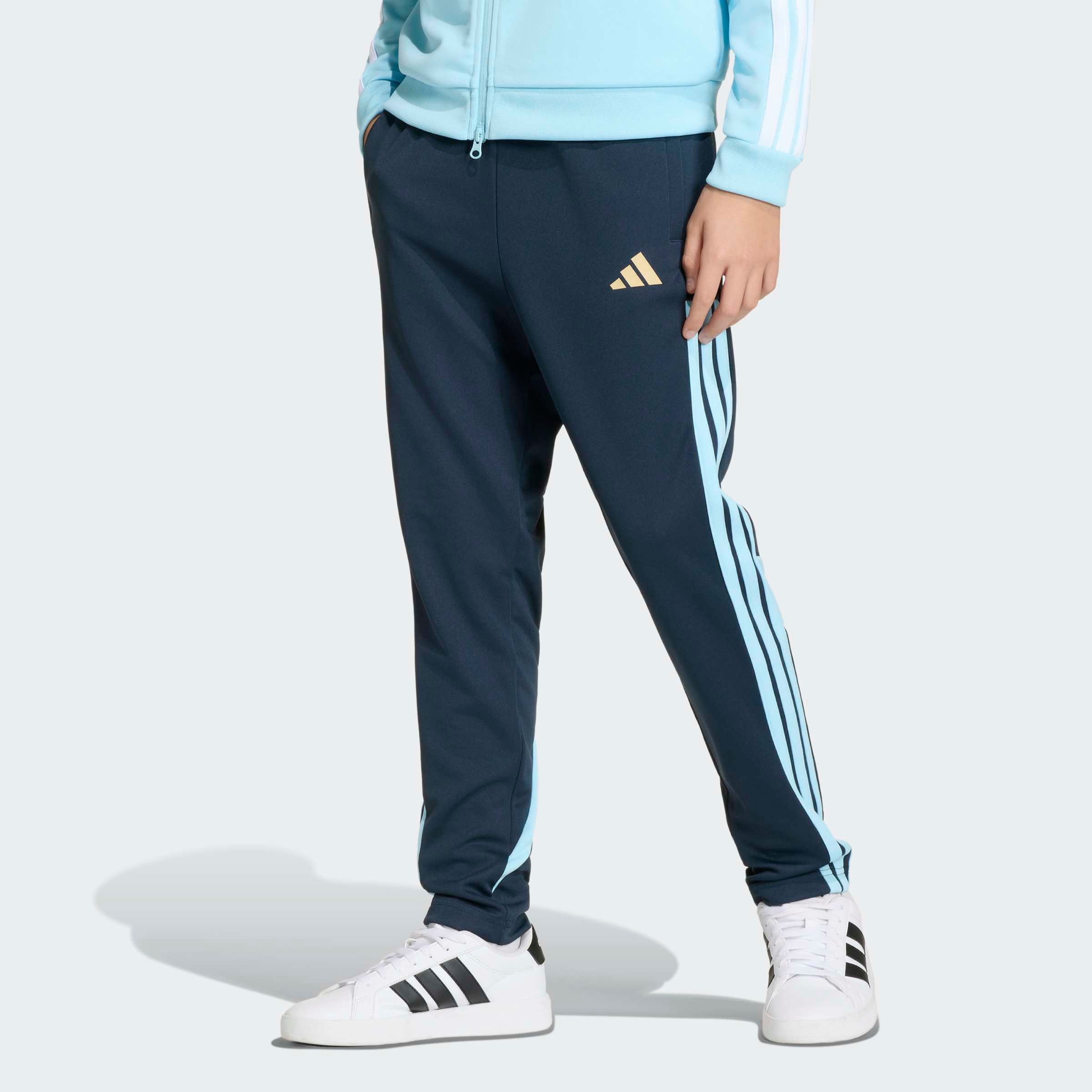 Sporthose HOUSE OF TIRO COLORS OF, HOHER BUND, WEITES BEIN