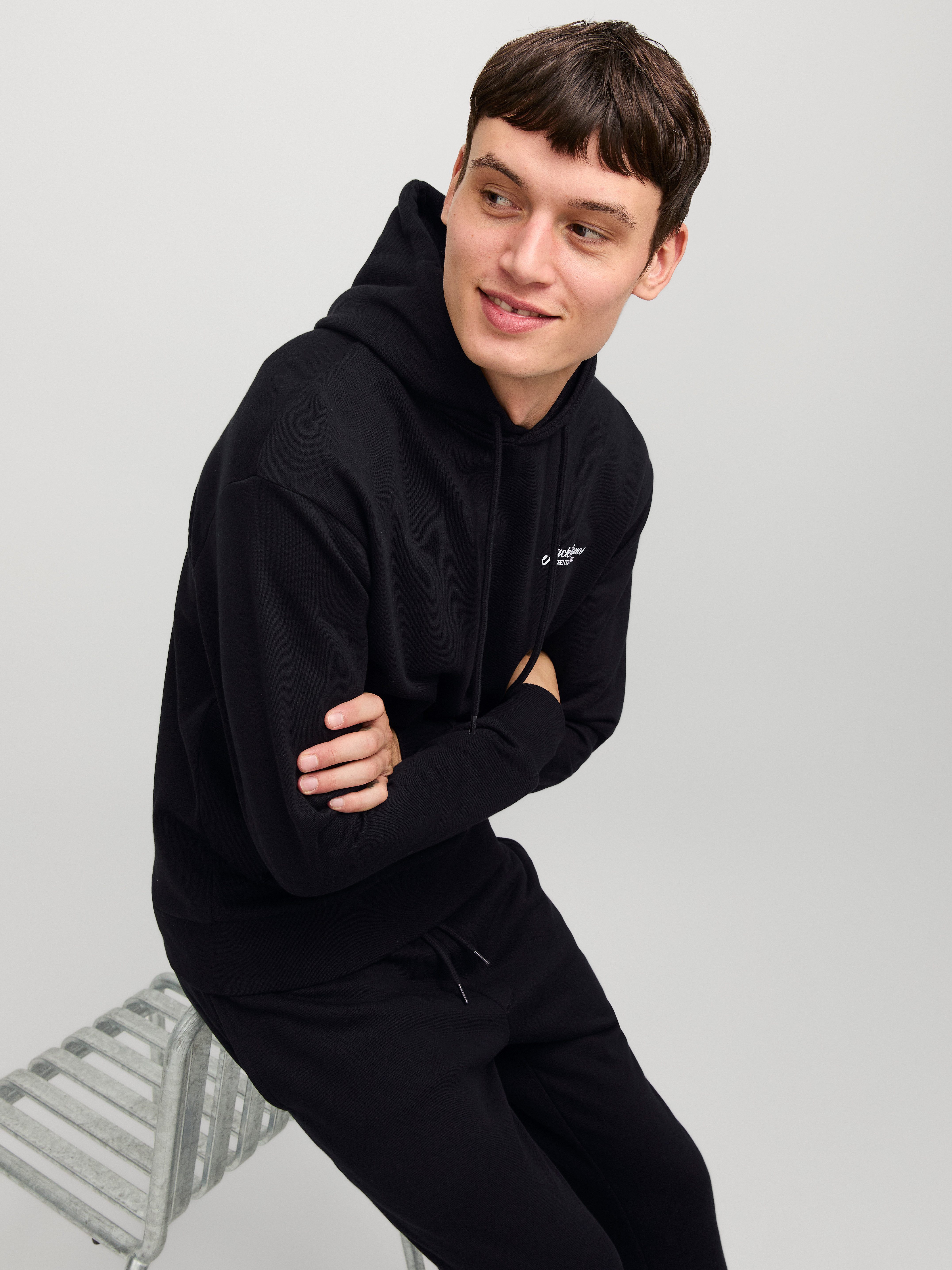 Jack & Jones Kapuzensweatshirt JJBEAU – Sweater mit Logodruck, Slim Fit und günstig online kaufen