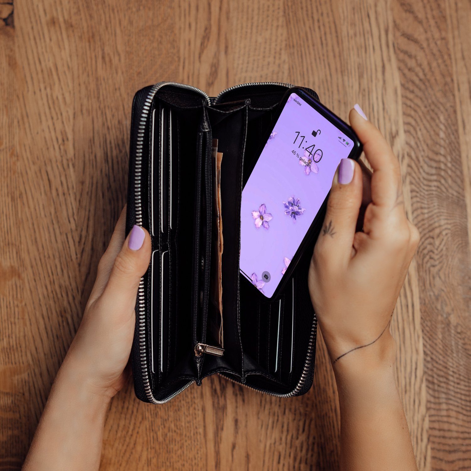 Geschenkbox, Reißverschluss, Portemonnaie AirCase Schutz, RFID Handyfach Lady Damen NARI (Inkl. Geldbörse Wallet Schwarz Premiumleder, mit MAGATI Optionaler Fundservice), Veganes