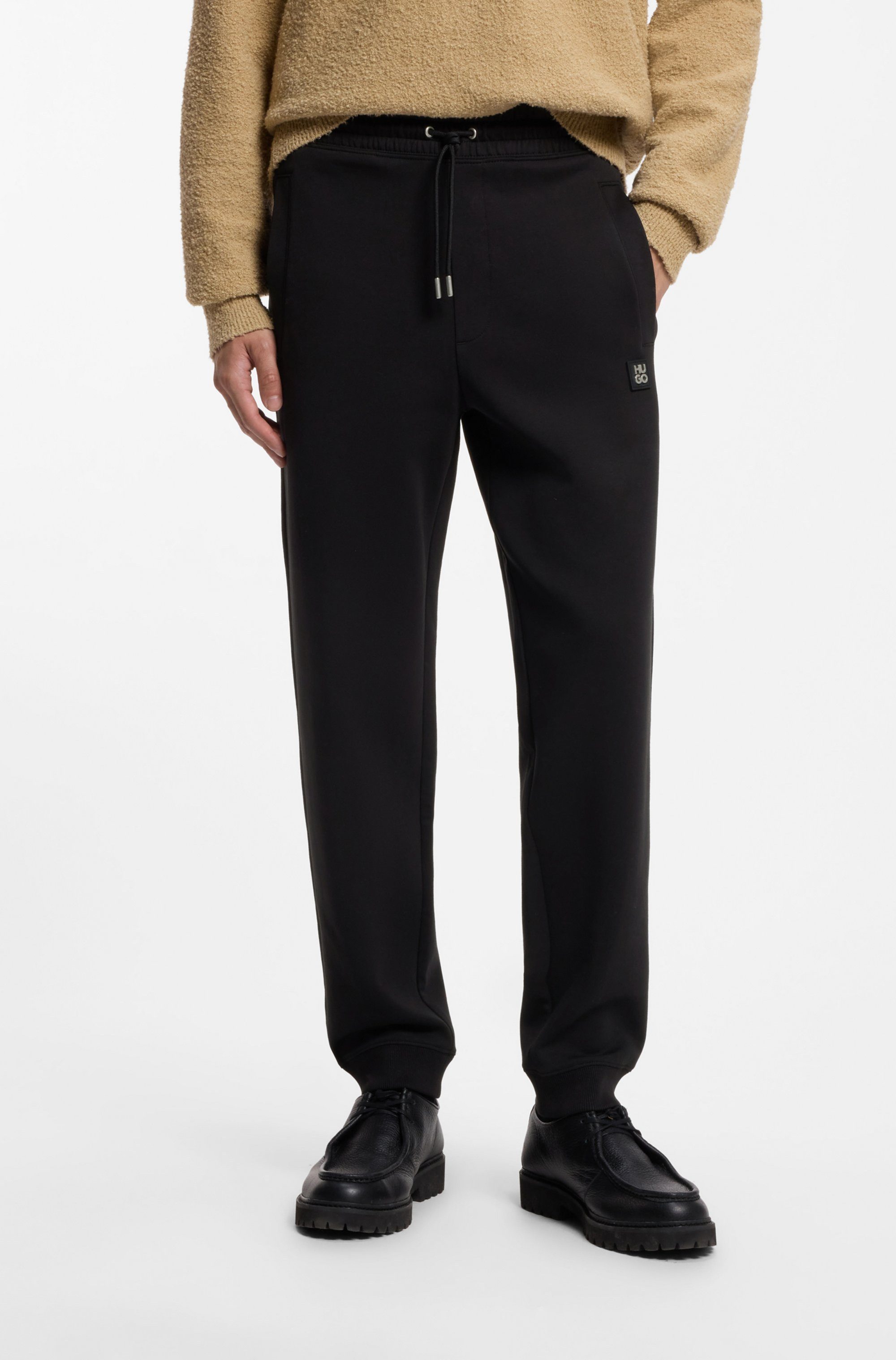 HUGO Sweathose Dimacs Metal Logo elastischer Bund mit Kordel, Relaxed Fit, Premium Interlock