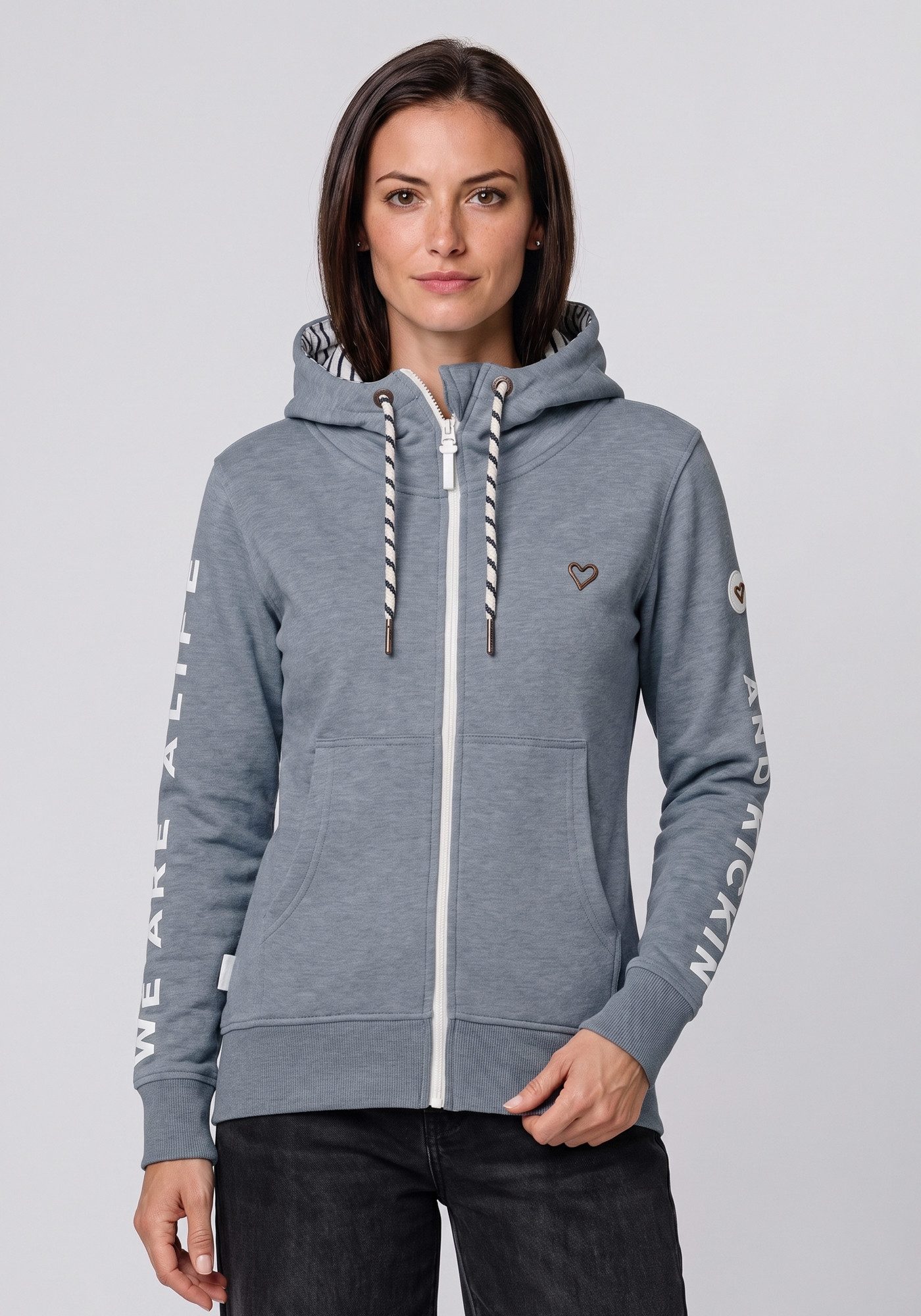 Alife & Kickin Sweatjacke JessyAK A leichte Kapuzensweatjackemit Logo-Schriftzug auf den Ärmeln