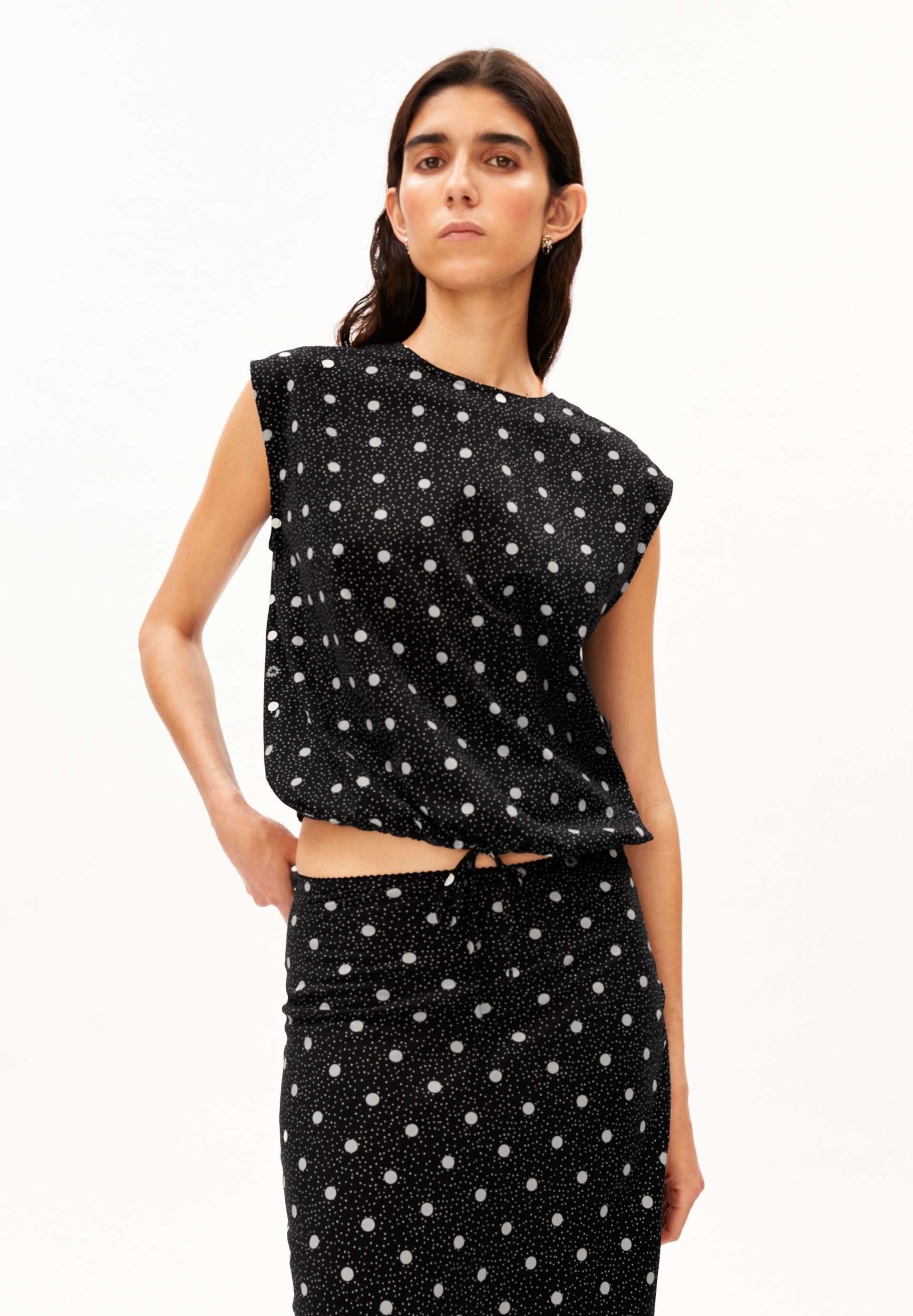 Armedangels Blusentop DOT DRAWSTRING Bluse aus Visokse-Mix Relaxed Fit