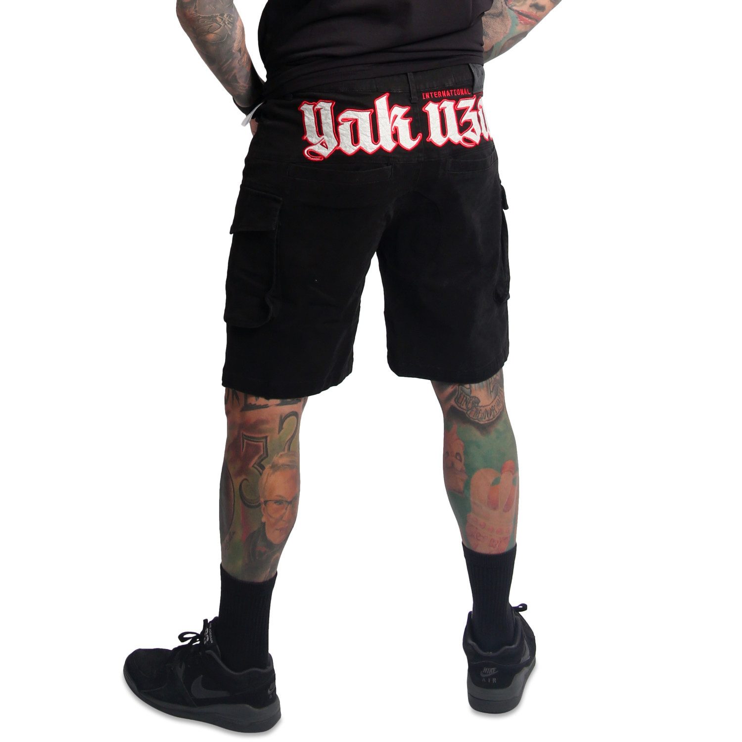 YAKUZA Cargoshorts Black Tar