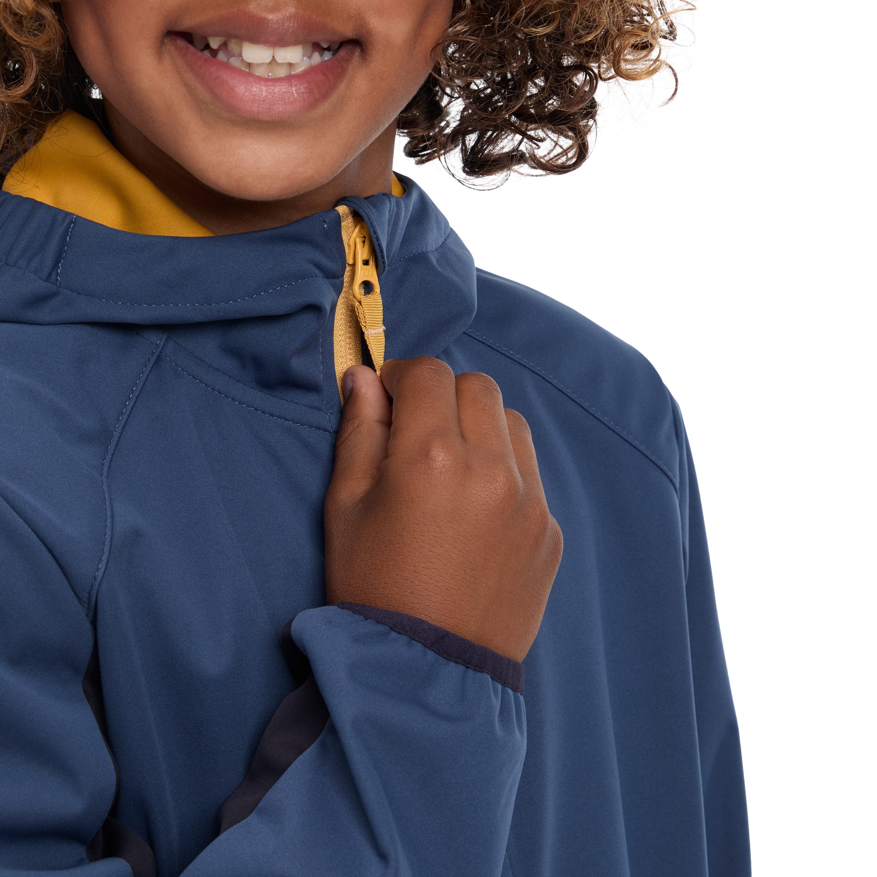 McKINLEY Outdoorjacke JU.-UNTERJACKE ABE LT B kontrastfarbige Einsätze und Accessoires, mit Kapuze