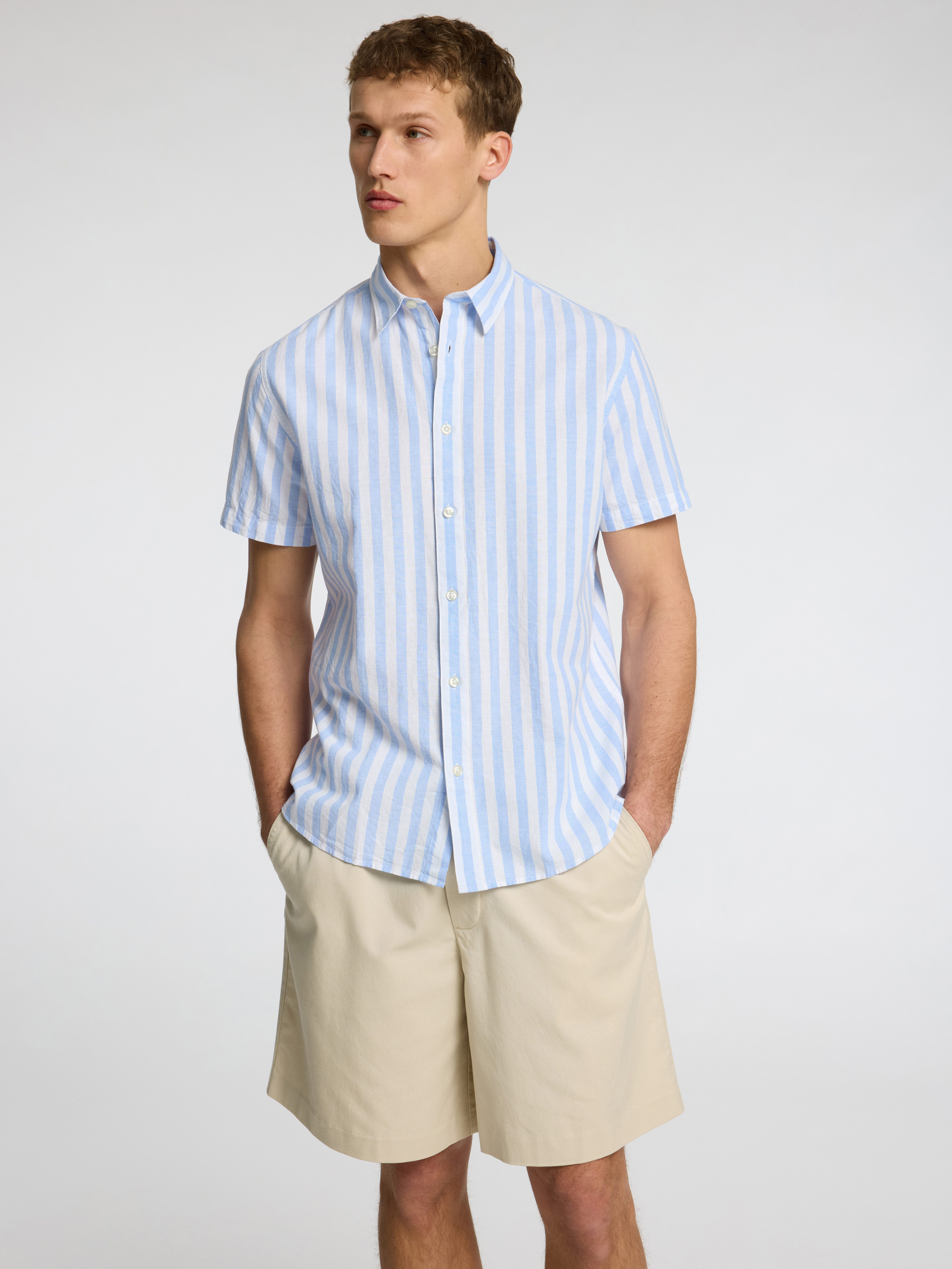 Selected Kurzarmhemd SLHREG-SUN SHIRT SS NOOS mit Leinen günstig online kaufen