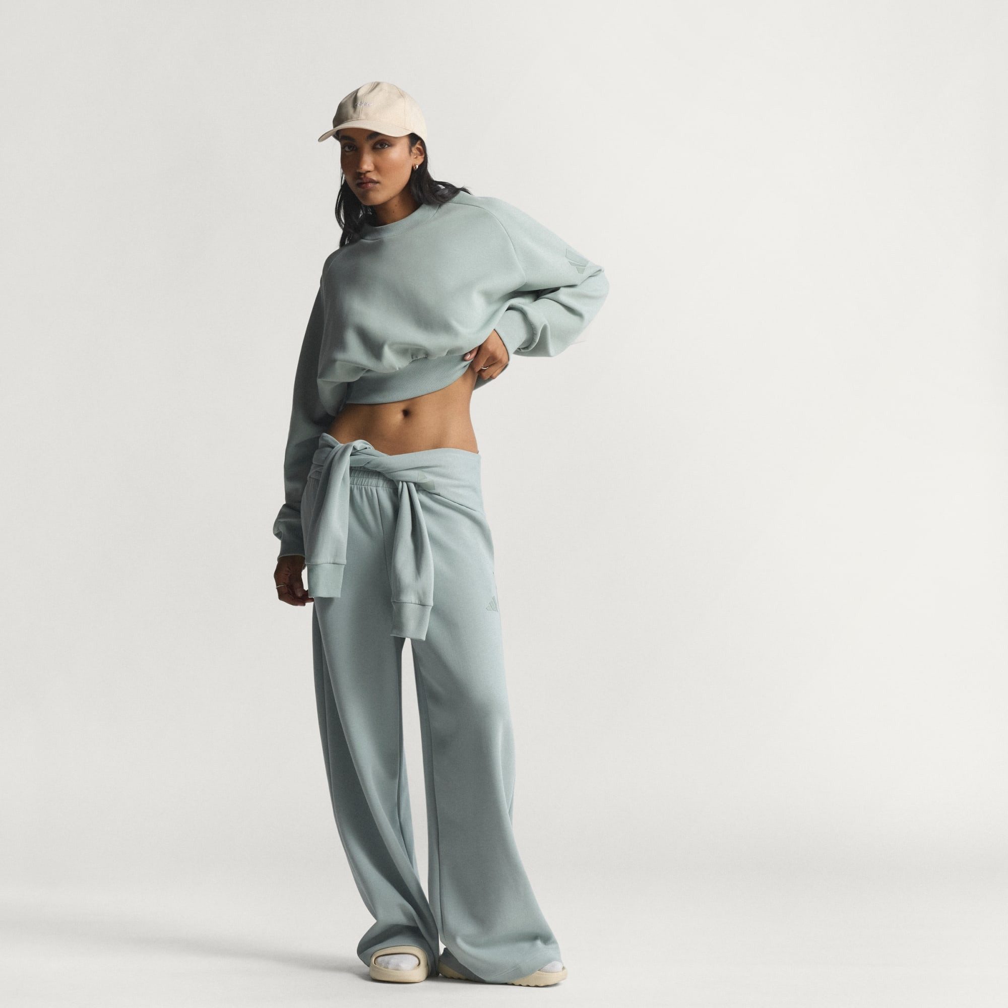adidas Sportswear Jogginghose SOFT LUX STRAIGHT LEG HOSE (1-tlg)