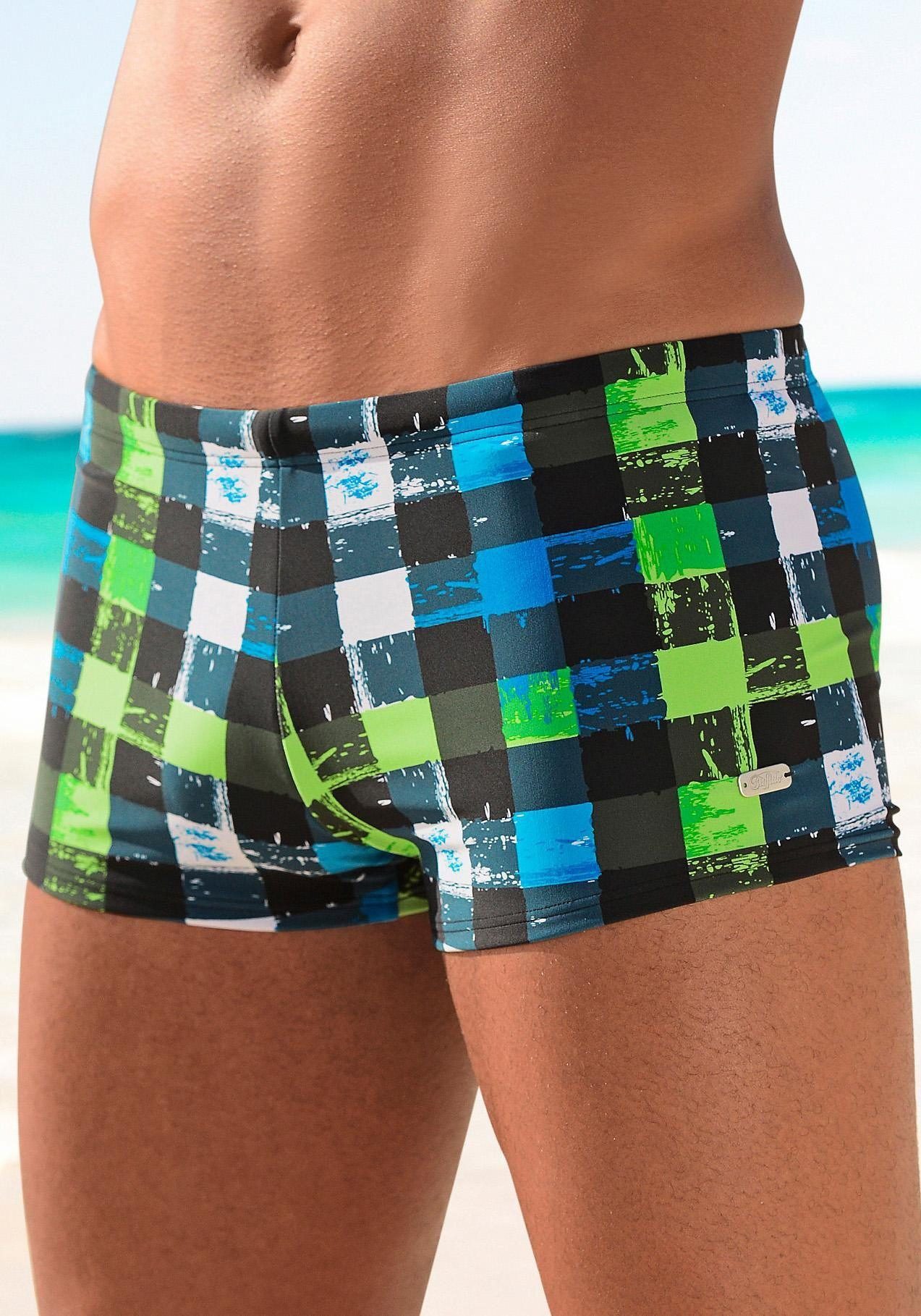 Buffalo Boxer-Badehose in trendiger Karo-Optik