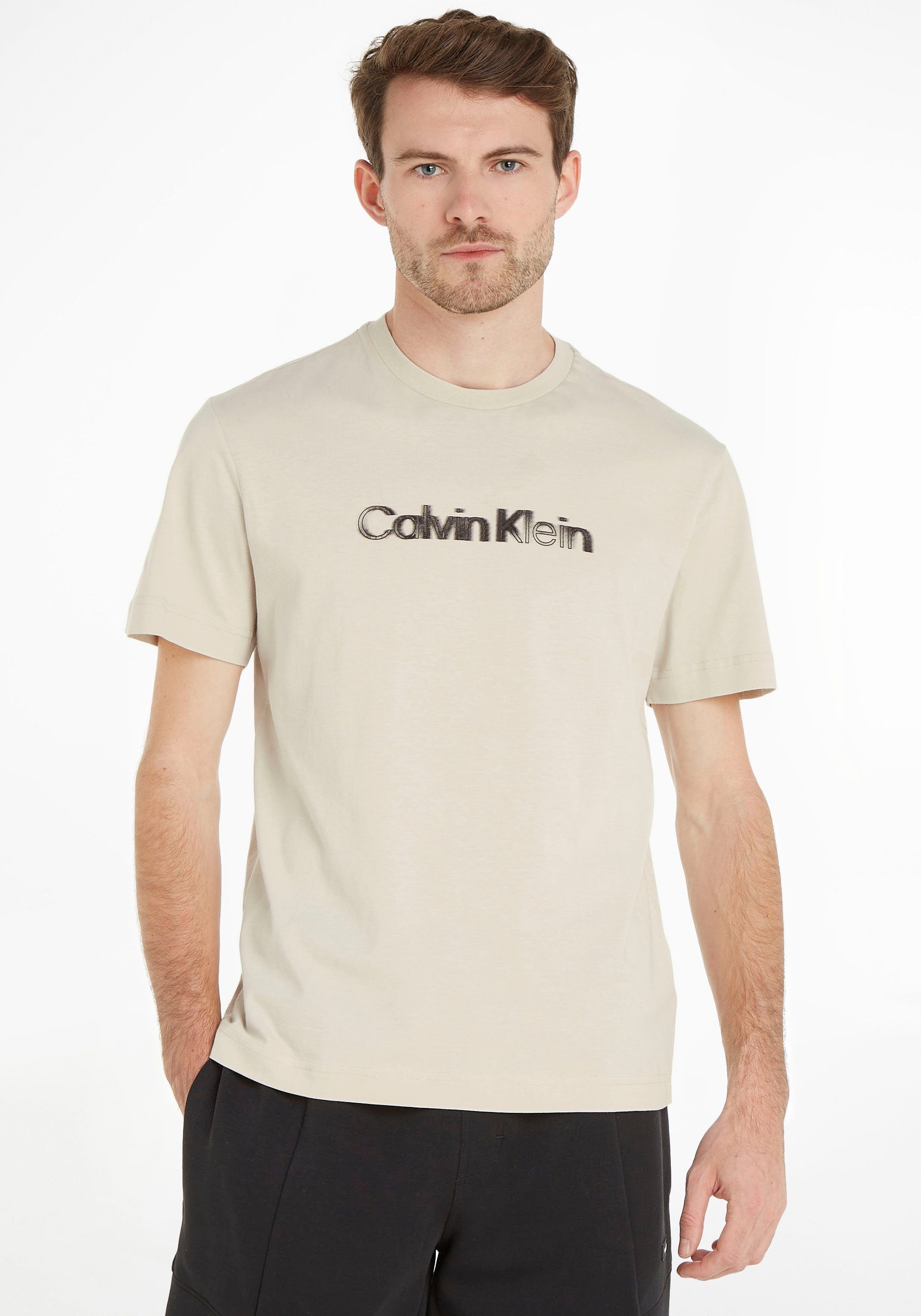 Calvin Klein Kurzarmshirt mit Calvin Klein Logo auf der Brust beige | T-Shirts