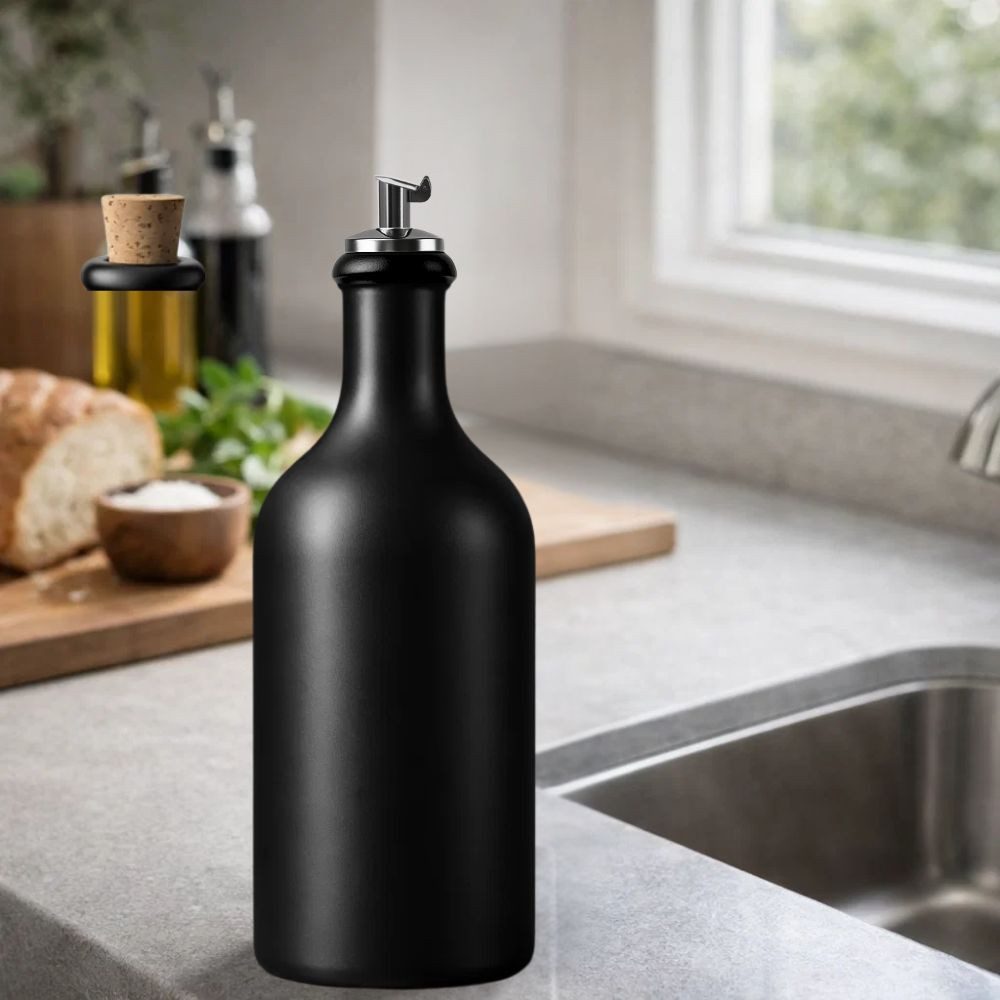 mikken Ölspender Ölflasche Keramik 500 ml Steingut mit Ausgießer, Ausgießer mit patentiertem Tropfen-Rückfluss-System - made in Germany – Bild 3 von 4