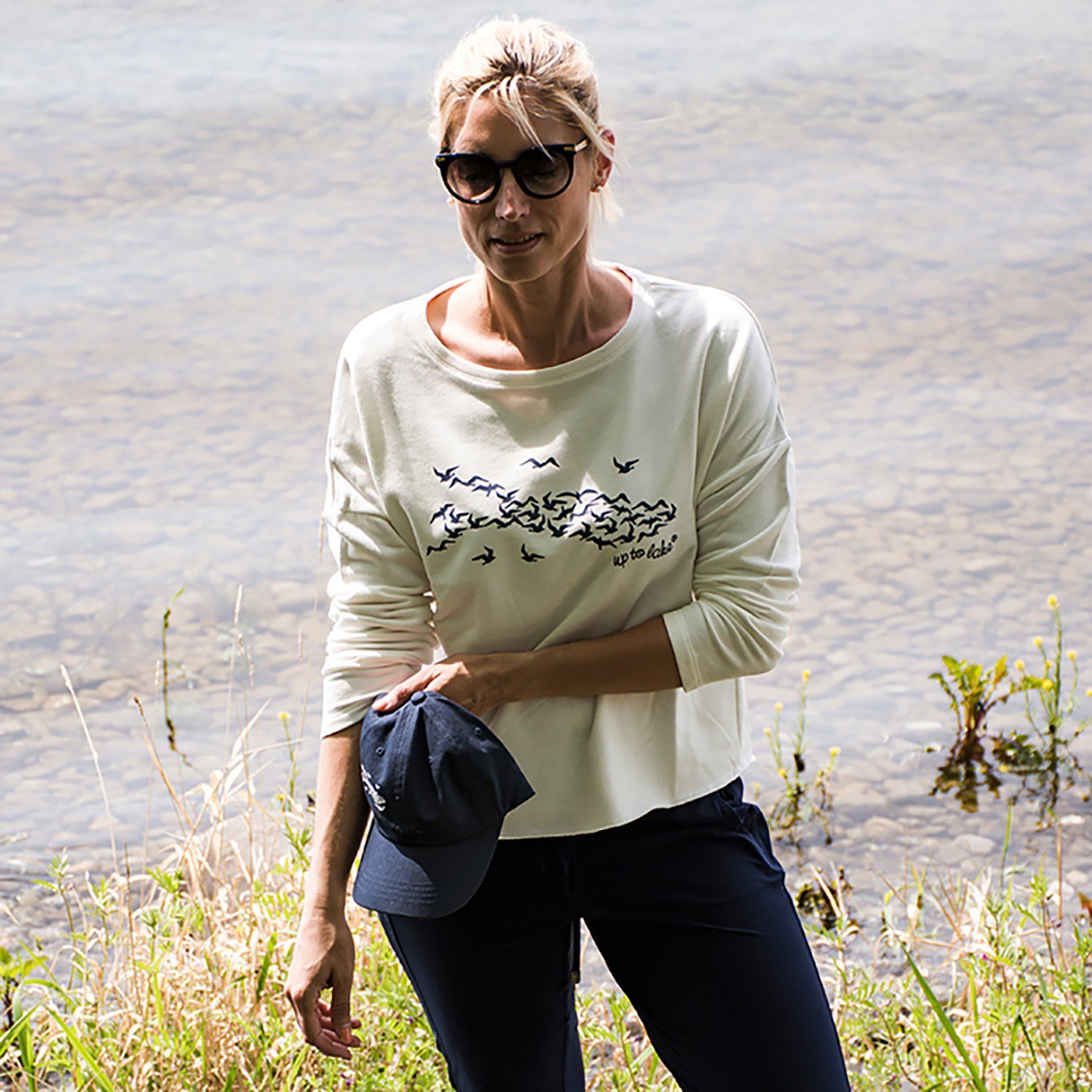 Baumwollstoff Offwhite/Blau für mit uptolake Sweatshirt Damen "Mövensee-Bodensee" weichem Design aus design