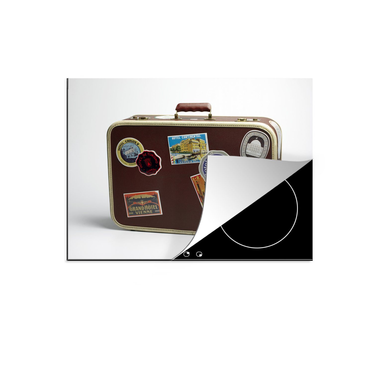 MuchoWow Herdblende-/Abdeckplatte Koffer mit Aufklebern, Vinyl, (1 tlg), 70x52 cm, Mobile Arbeitsfläche nutzbar, Ceranfeldabdeckung