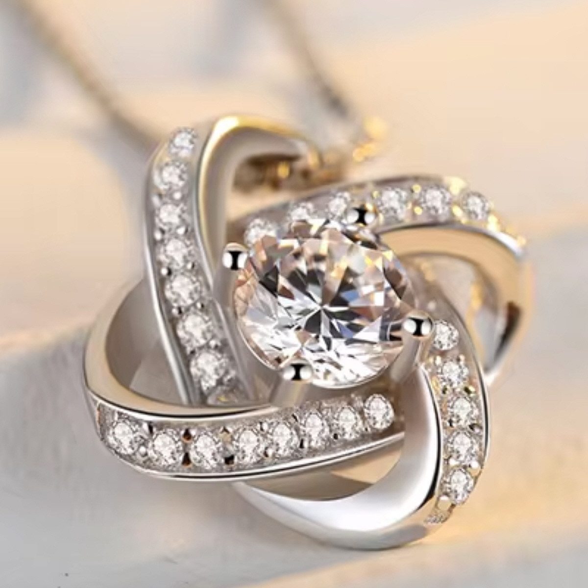 ELLAWIL Ohrring und Ketten Set Silberkette + Ohrringe dreifach Ring Anhänger Zirkonia Ohrstecker (Kettenlänge 40 cm verlängerbar um 5 cm, Sterling Silber 925), inklusive Geschenkschachtel