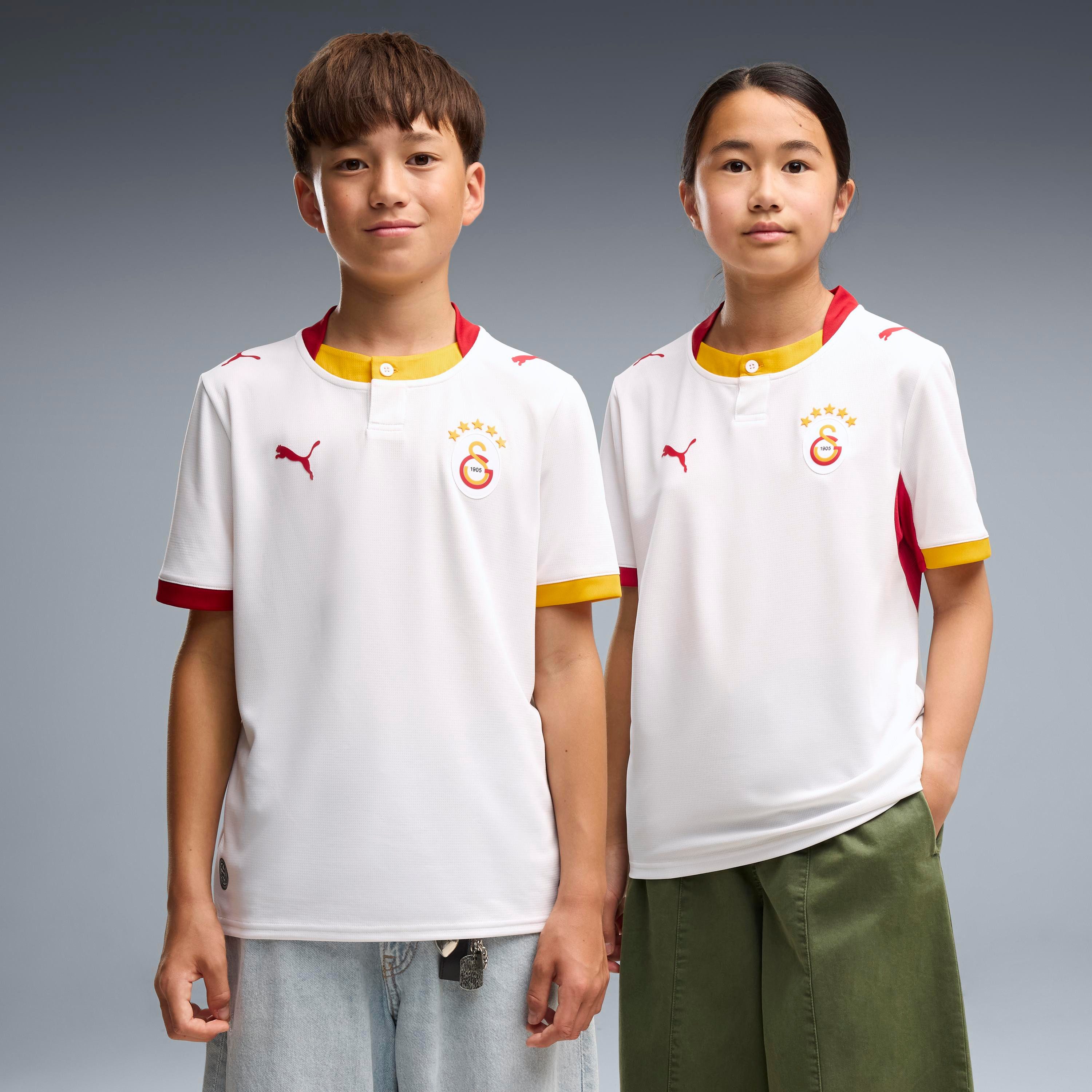 PUMA Fußballtrikot GSK THIRD JERSEY REPLICA JR für Kinder, leichtes Material