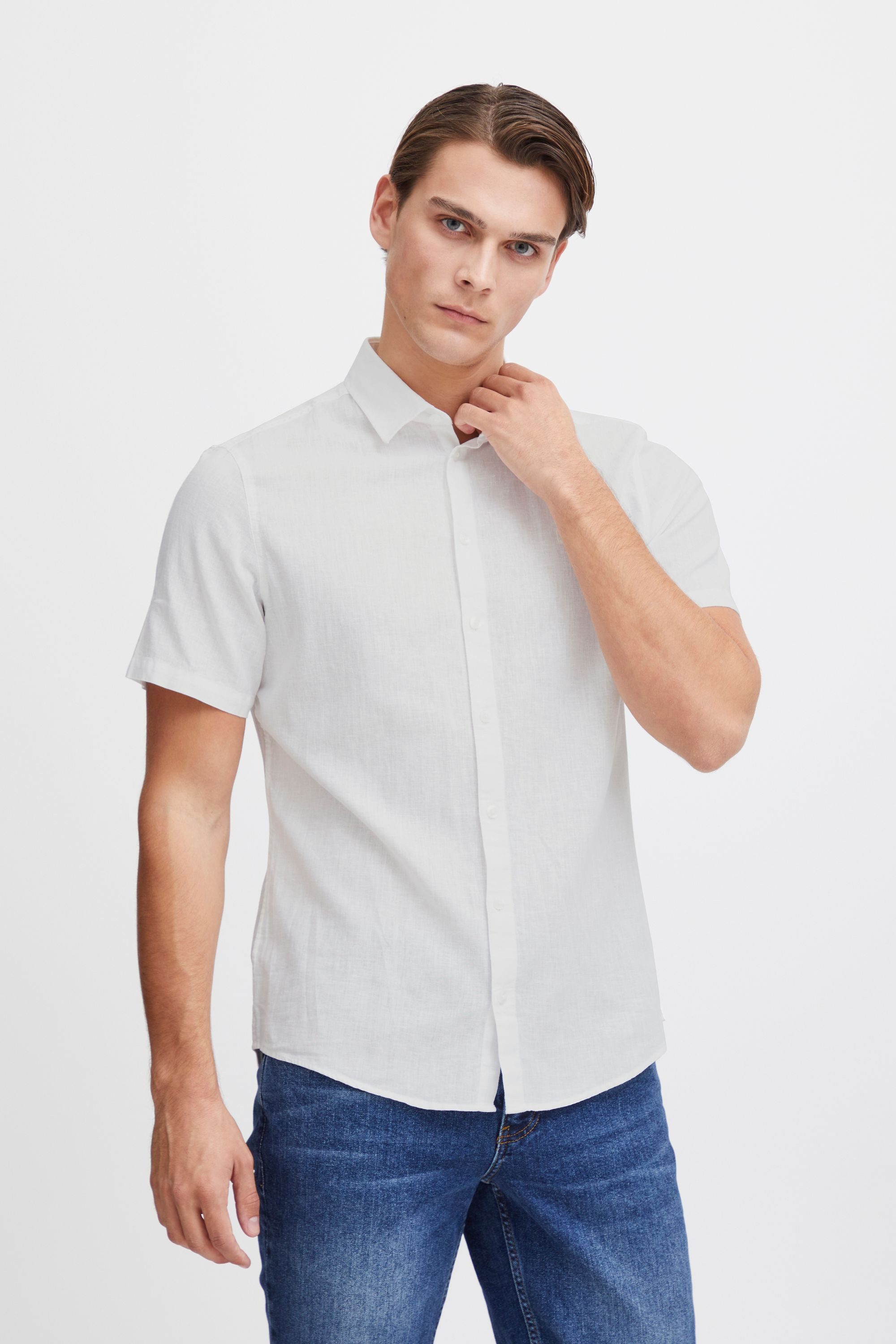 Casual Friday Kurzarmhemd CFAksel Shirt aus Leinenmix. € 49,99