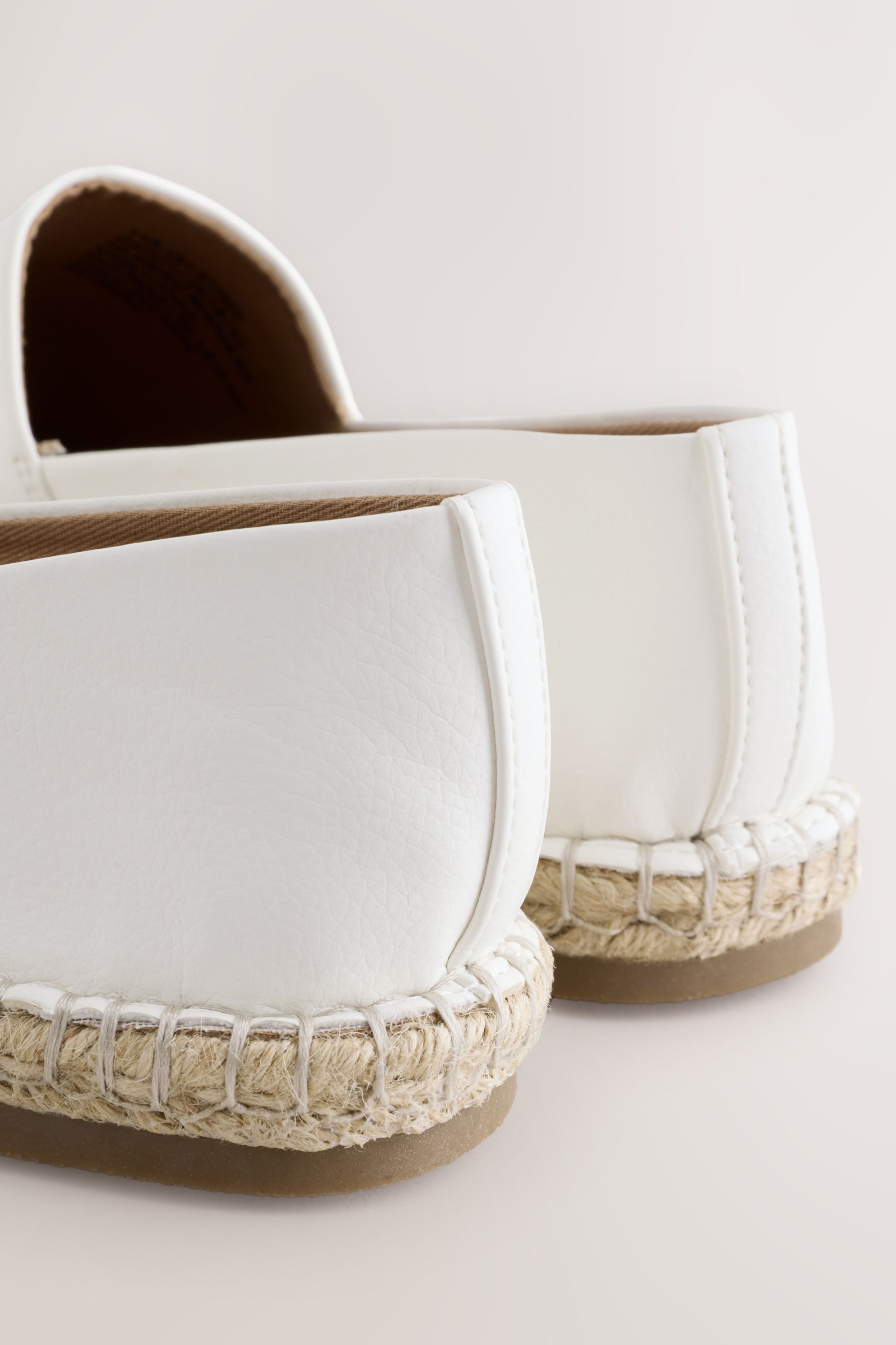 Next Forever Comfort® Hochgezogene, flache Espadrilles Espadrille (1-tlg)