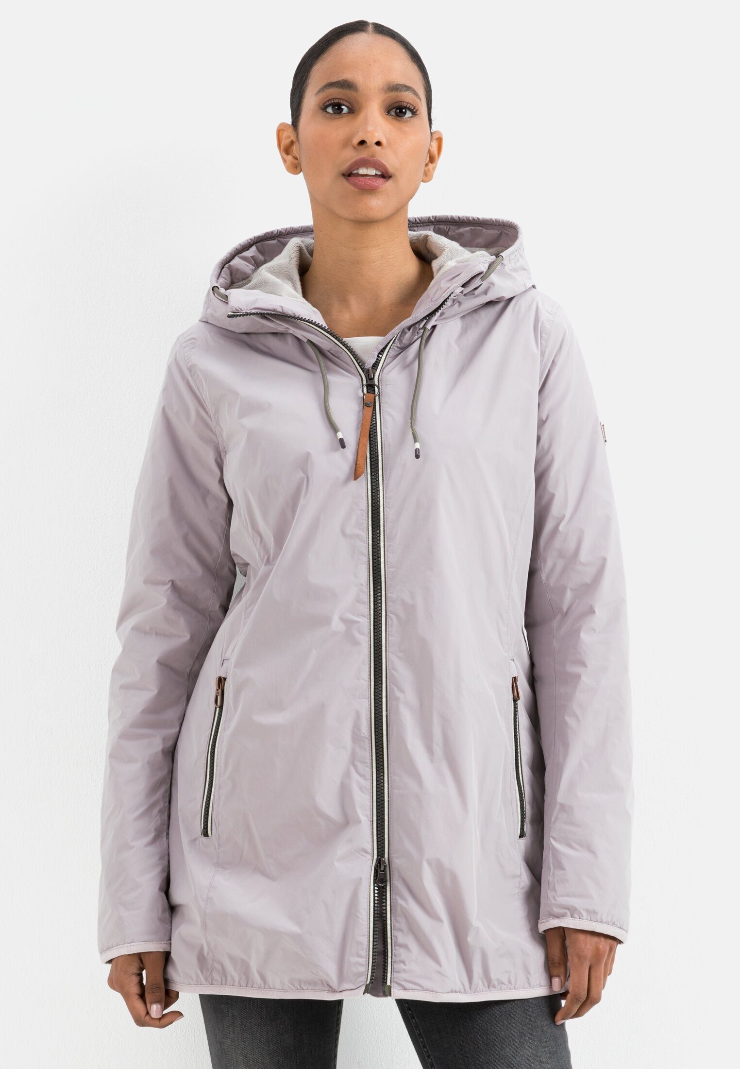 Kurzmantel aus recyceltem Polyester